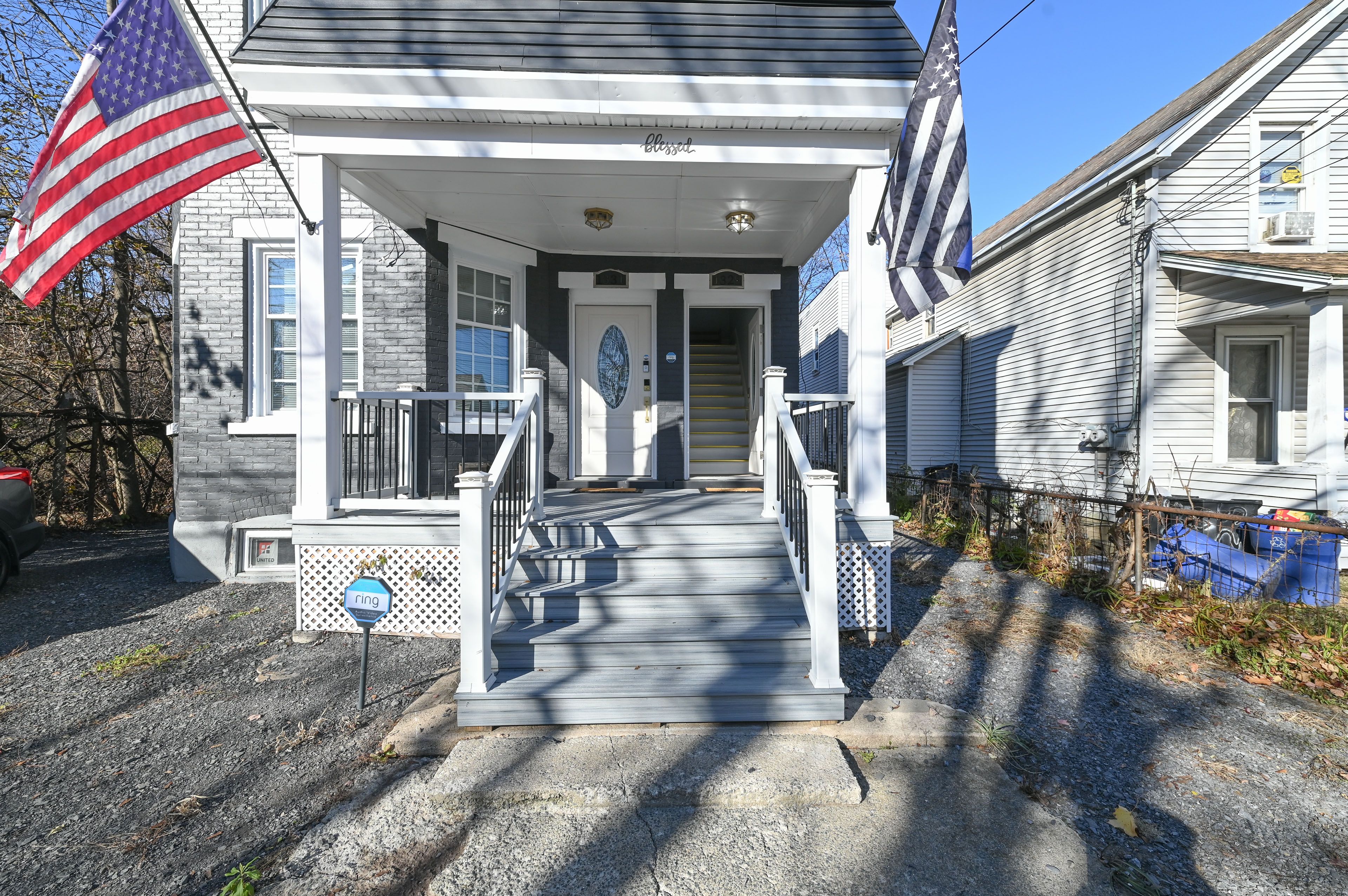 Parking | Shared Driveway (1 Vehicle) | Free Street Parking (2 Vehicles)