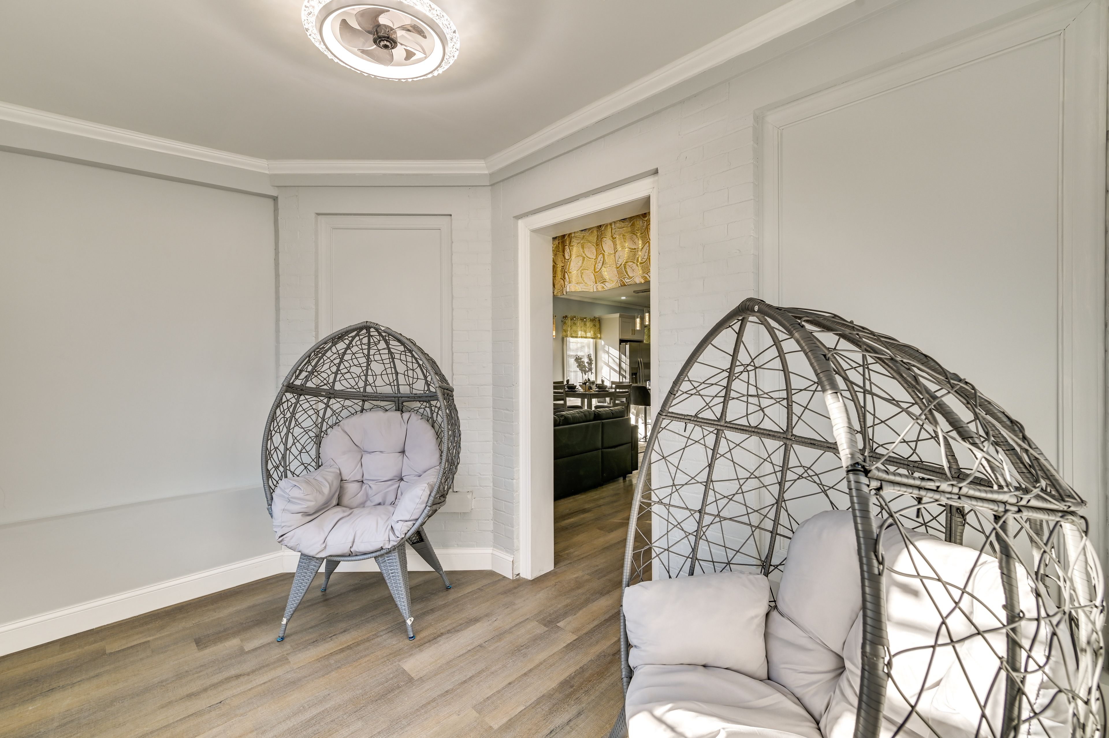 Additional Seating Area