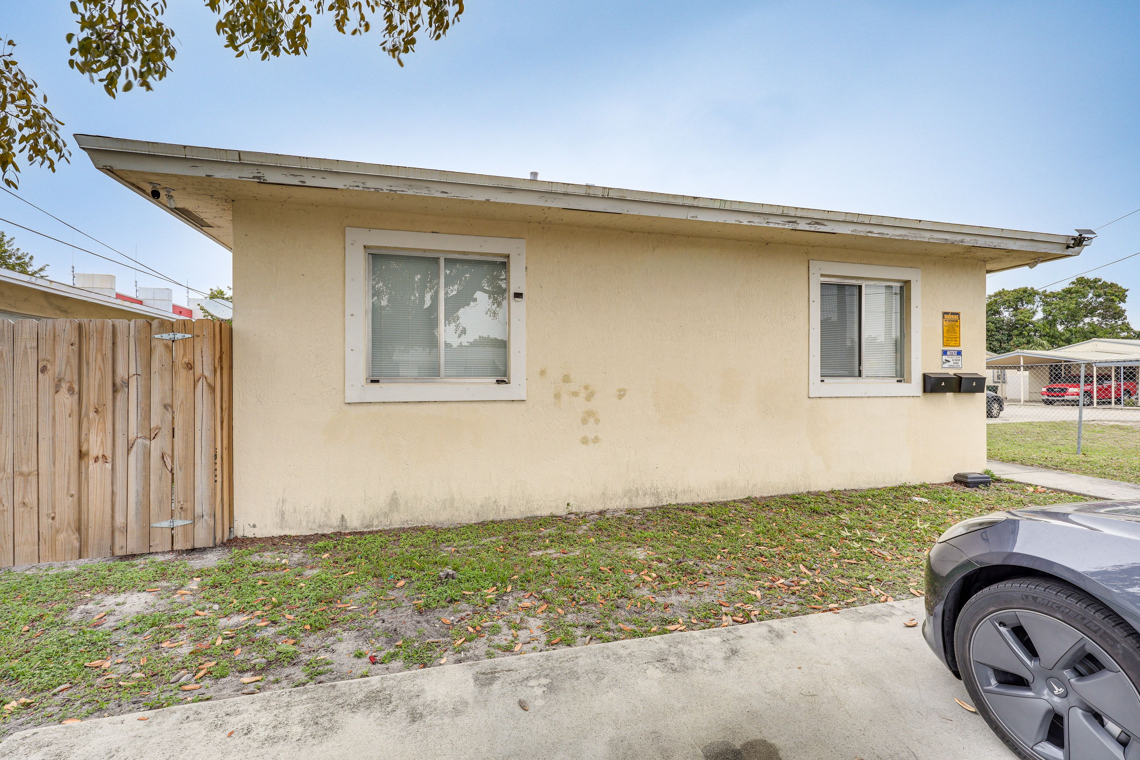 Parking | Shared Driveway (2 Vehicles)