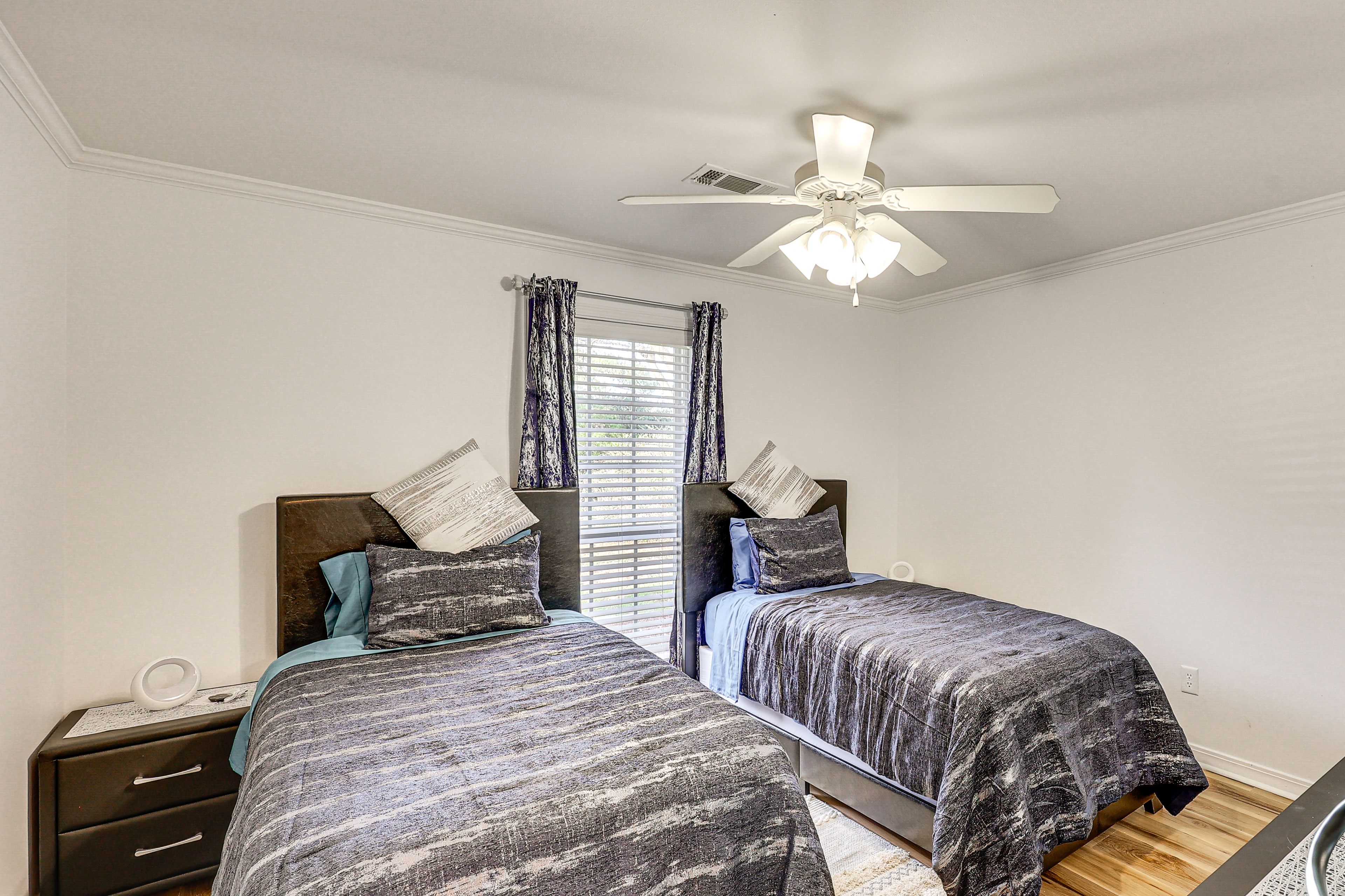 Bedroom 3 | 2 Twin Beds