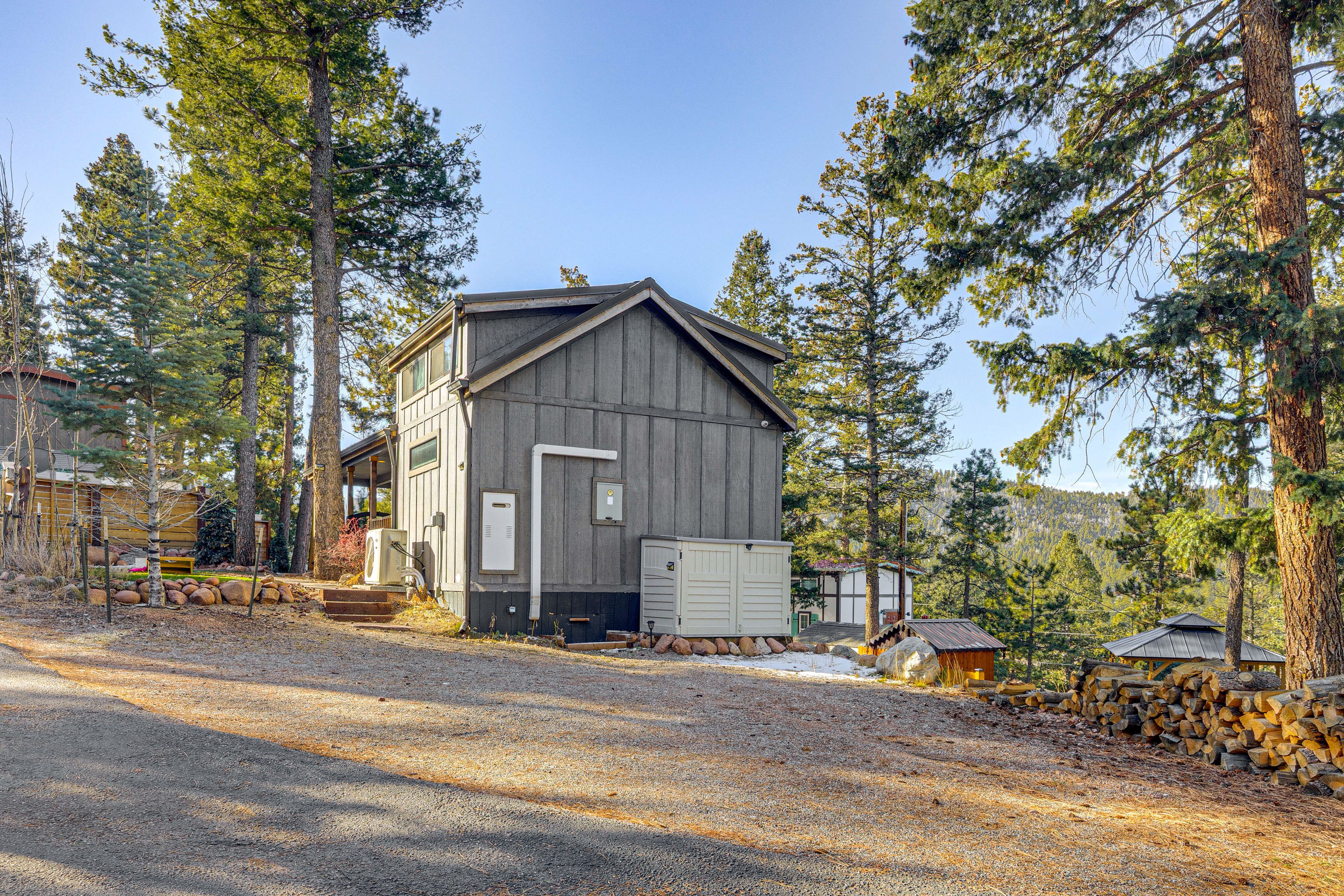 Parking | Driveway (2 Vehicles)
