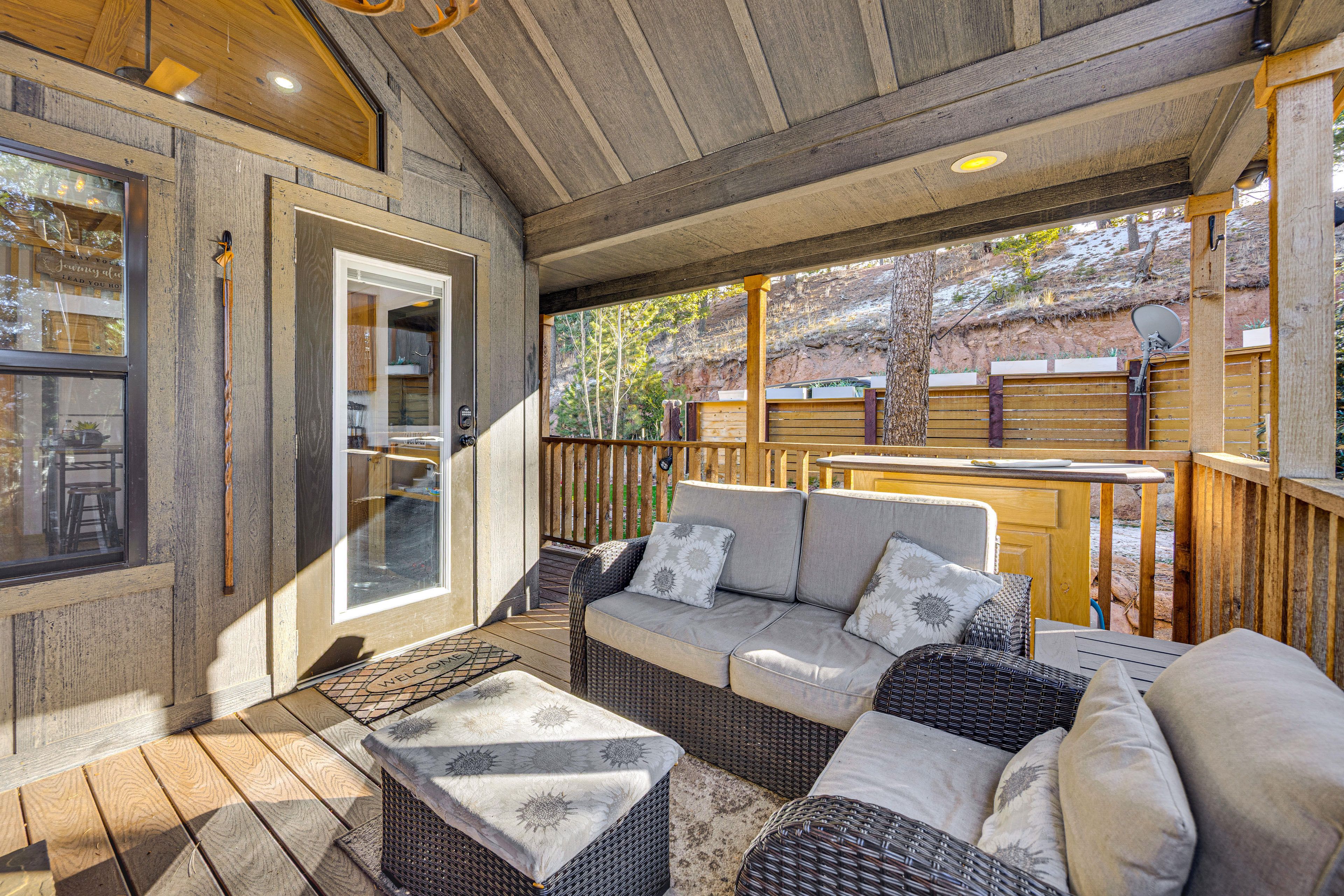 Covered Deck | Outdoor Seating | Fireplace