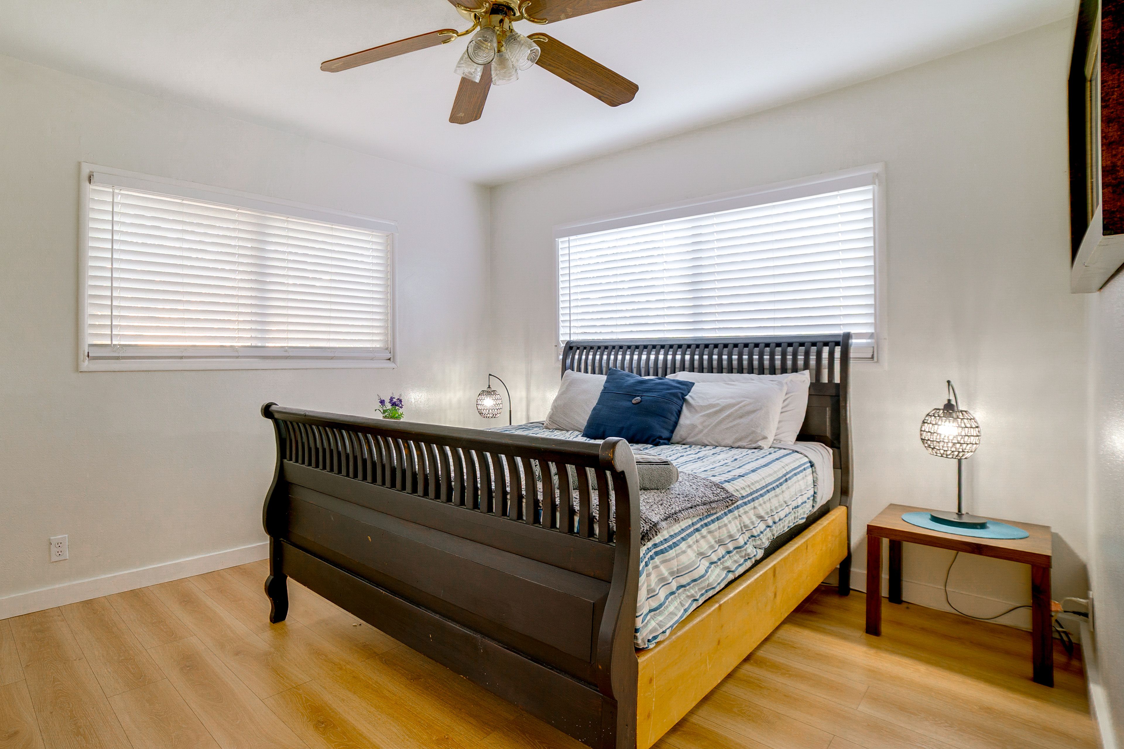 Bedroom 3 | Queen Bed