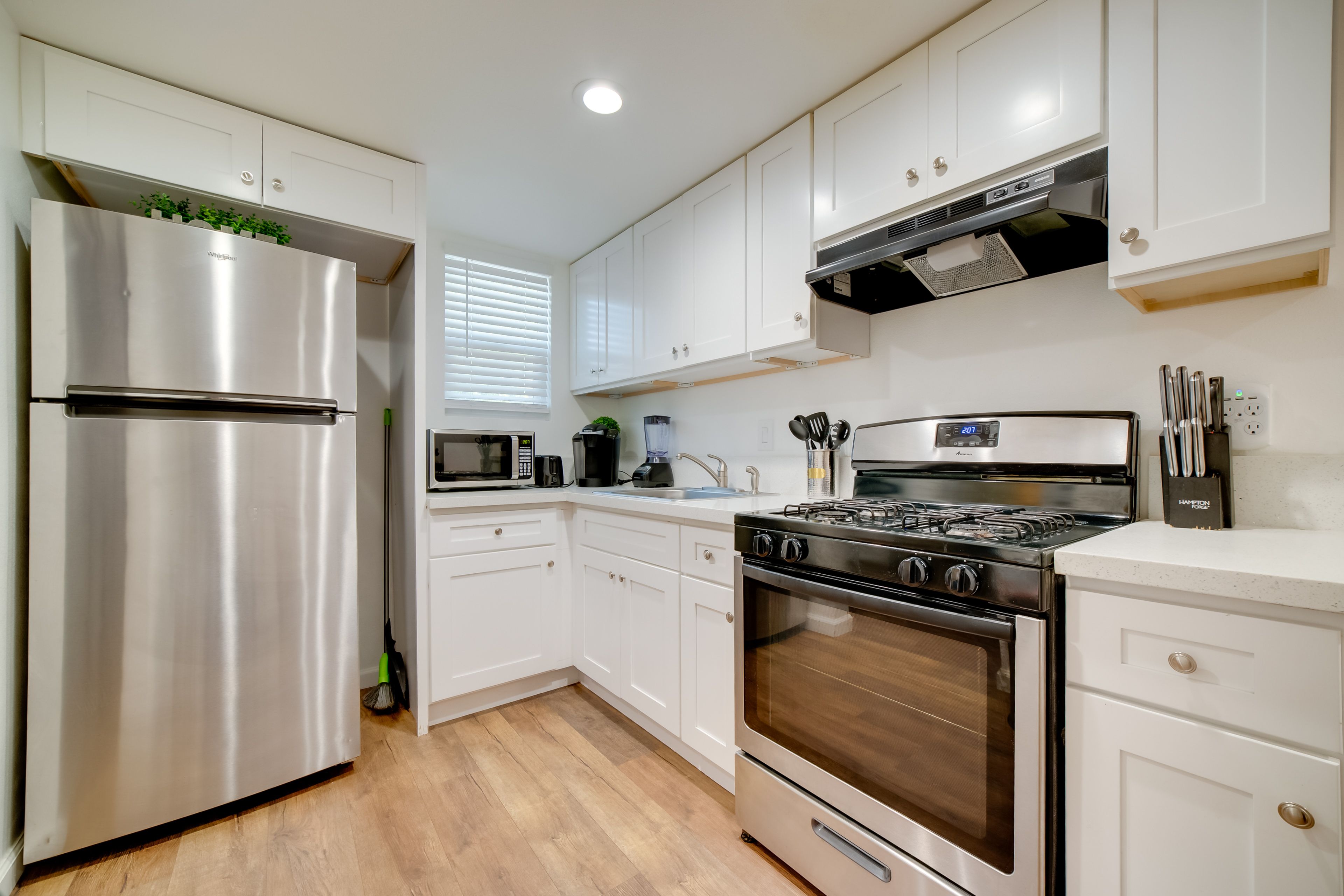 Kitchen | 1st Floor | Central A/C & Heating