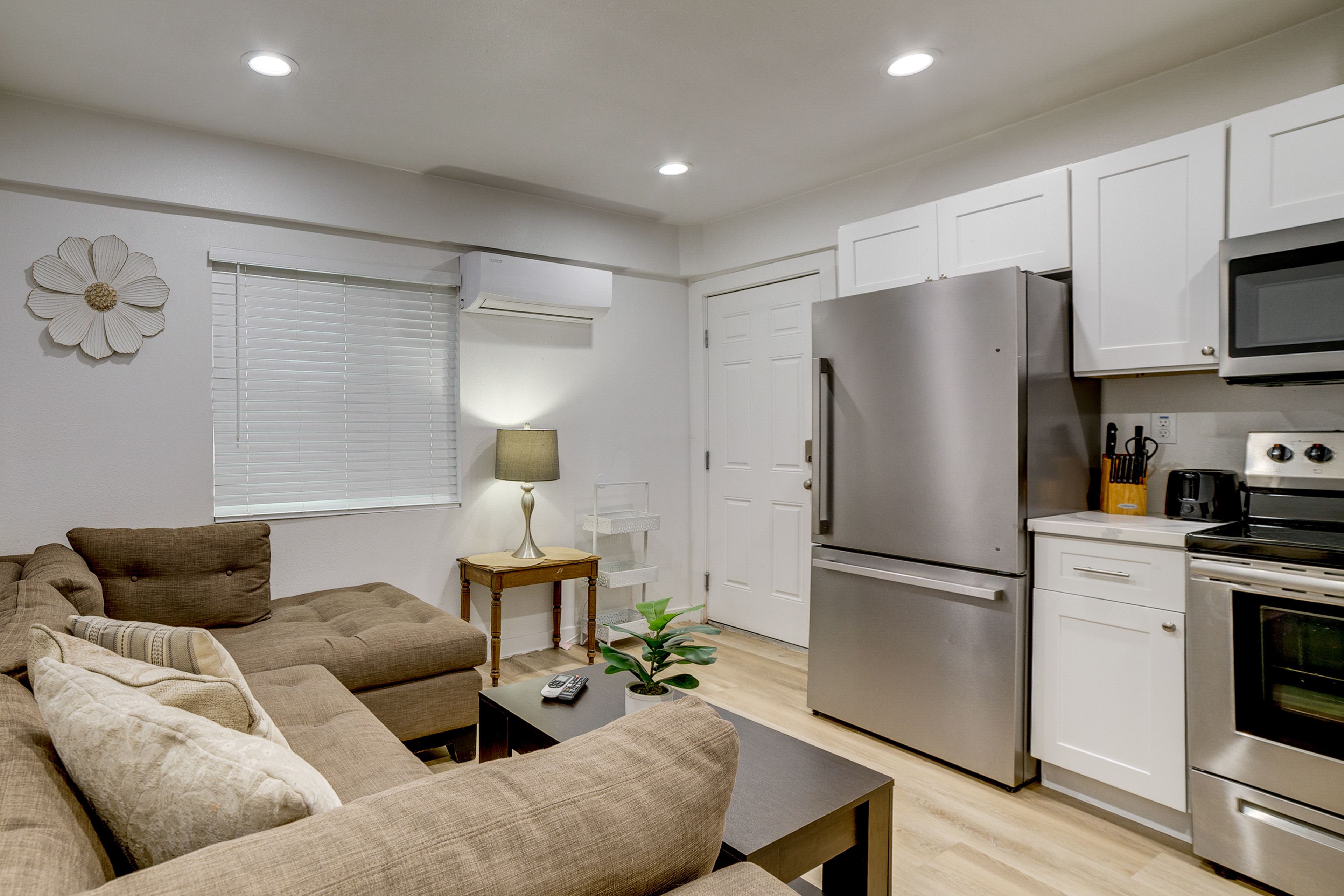 Moreno Valley Vacation Rental | 1BR | 1BA | 700 Sq Ft | 1 Step to Enter