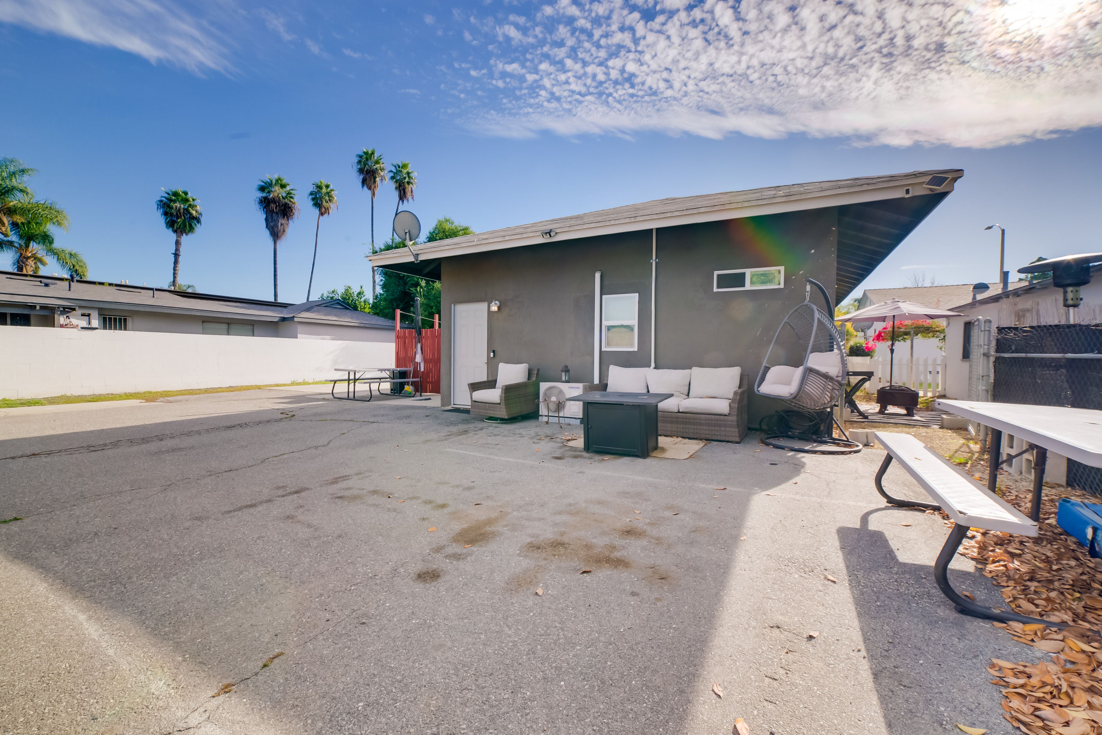 Exterior | Parking | Shared Driveway (2 Vehicles)