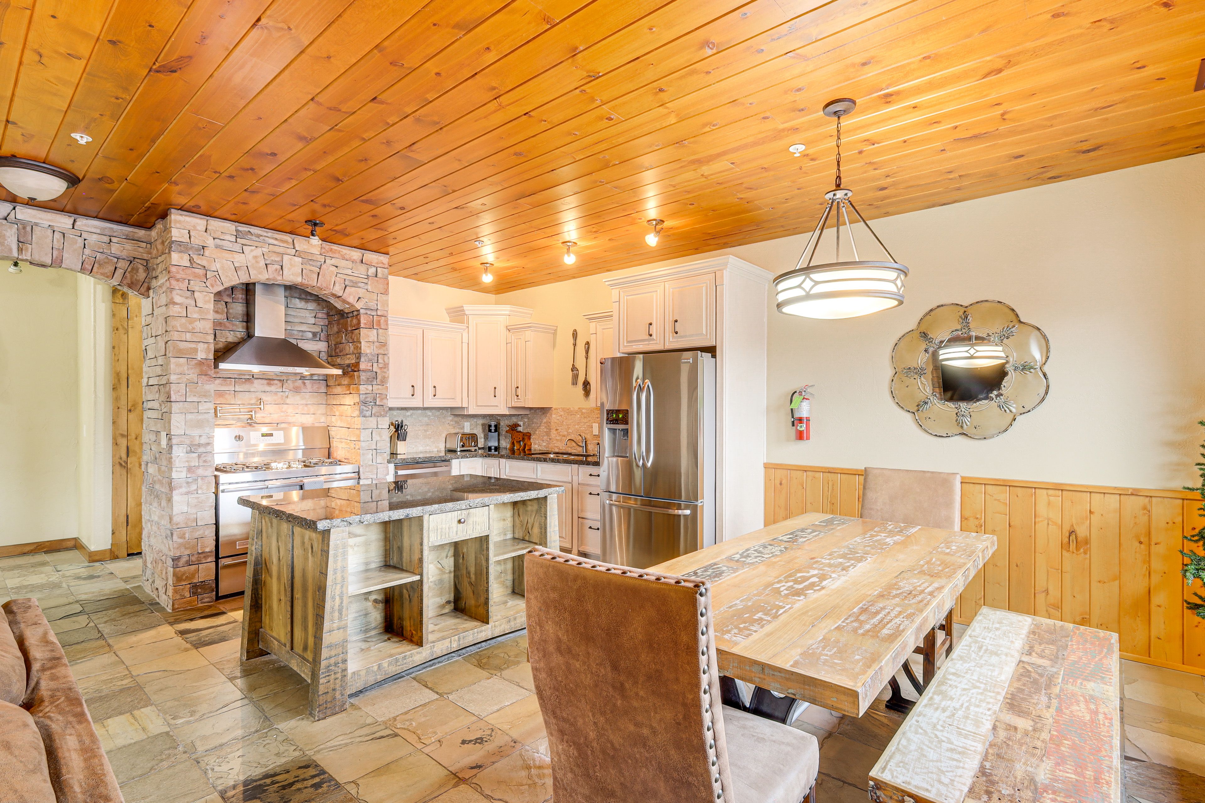 Dining Area | Dishware & Flatware