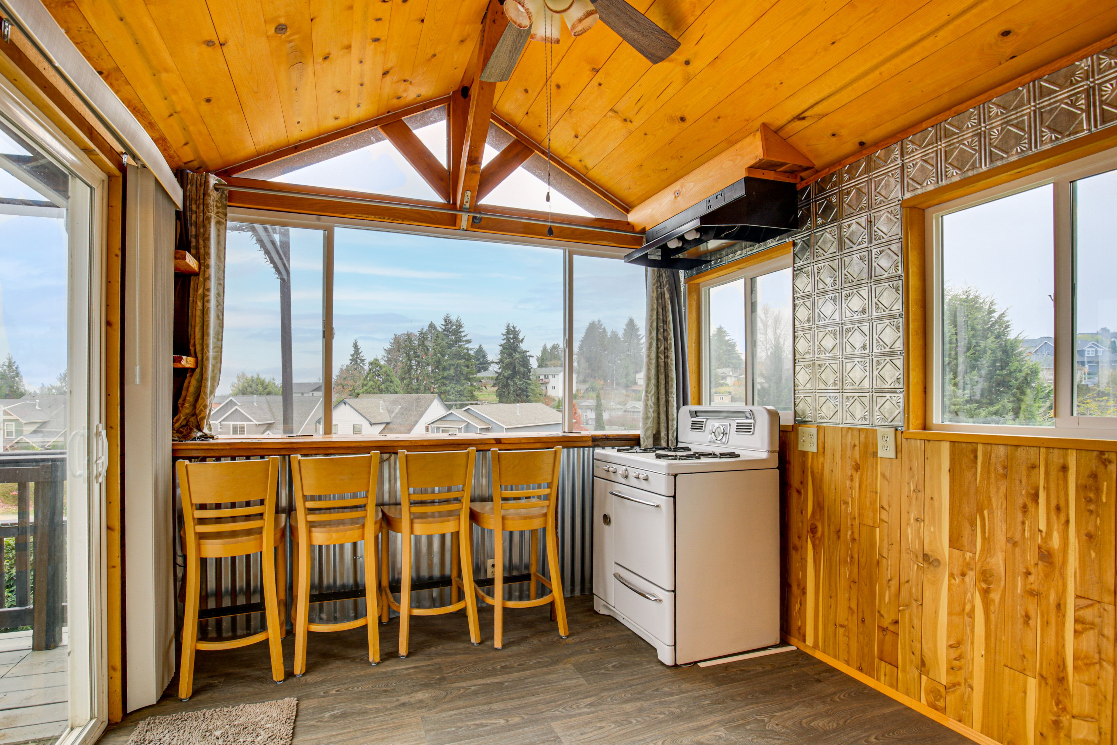 Sunroom | Single-Story Unit