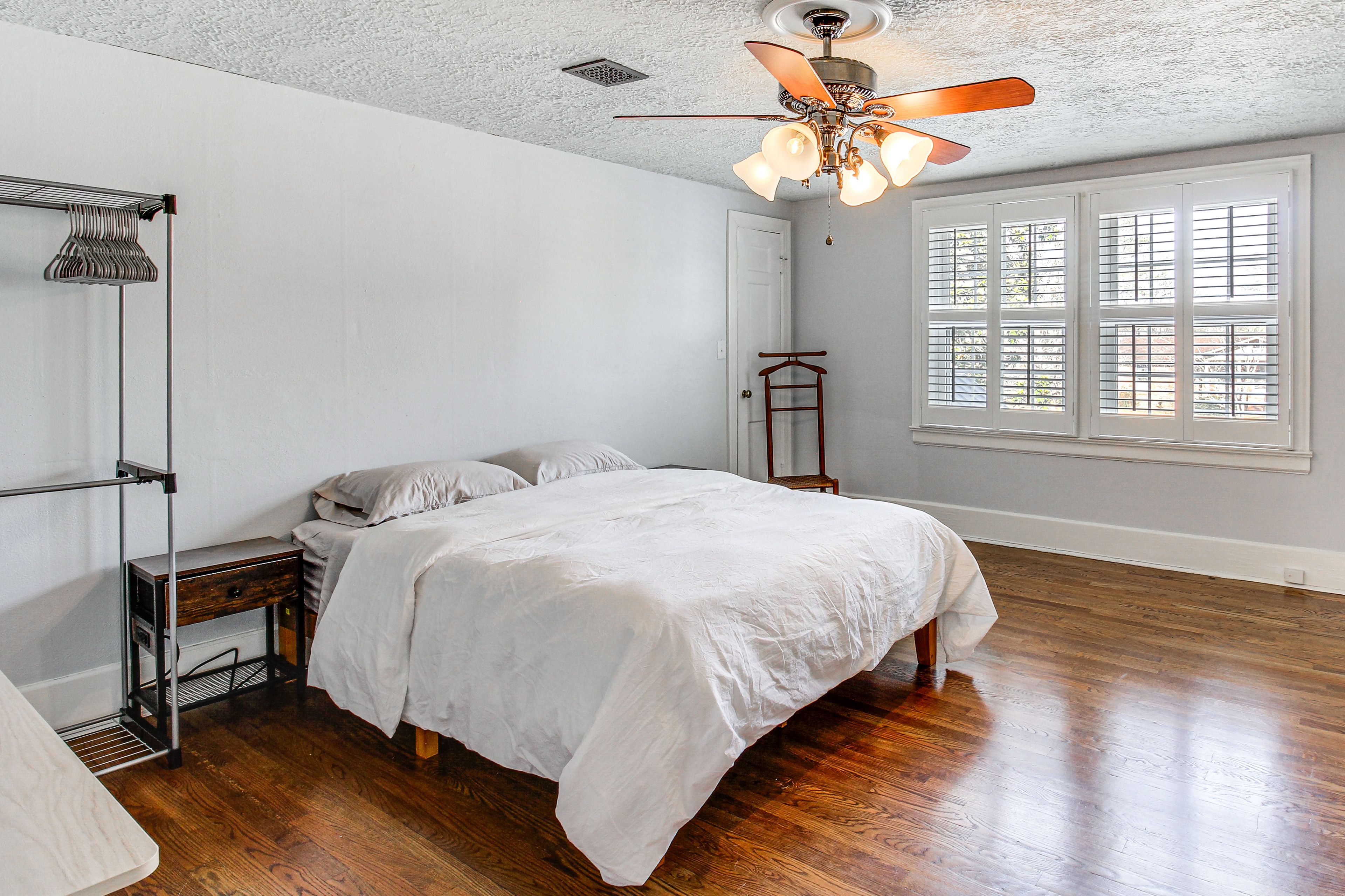 Bedroom 2 | 2nd Floor | Queen Bed | Laptop-Friendly Workspace