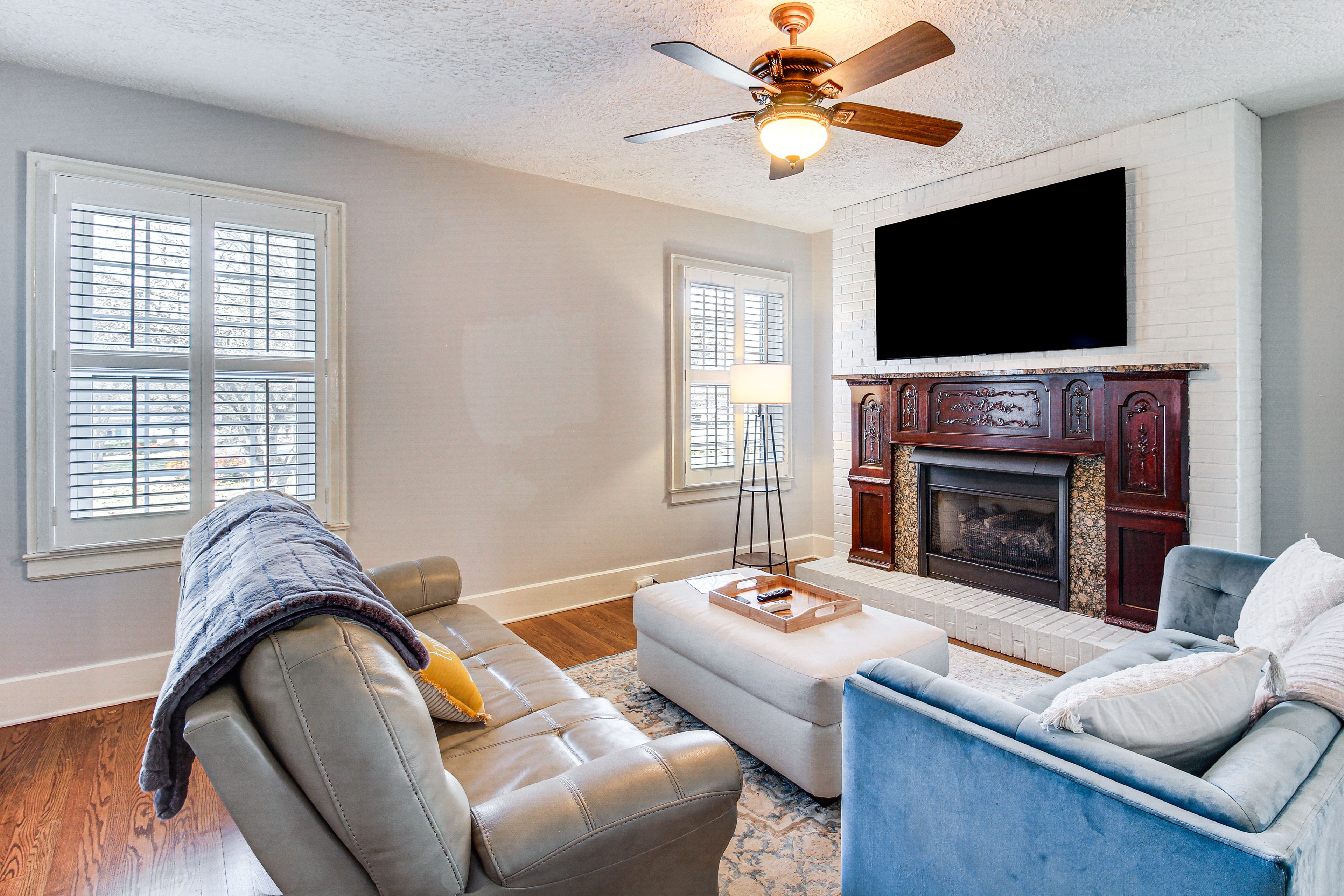 Manchester Vacation Rental | 4BR | 2.5BA | 2,700 Sq Ft | 5 Steps Required