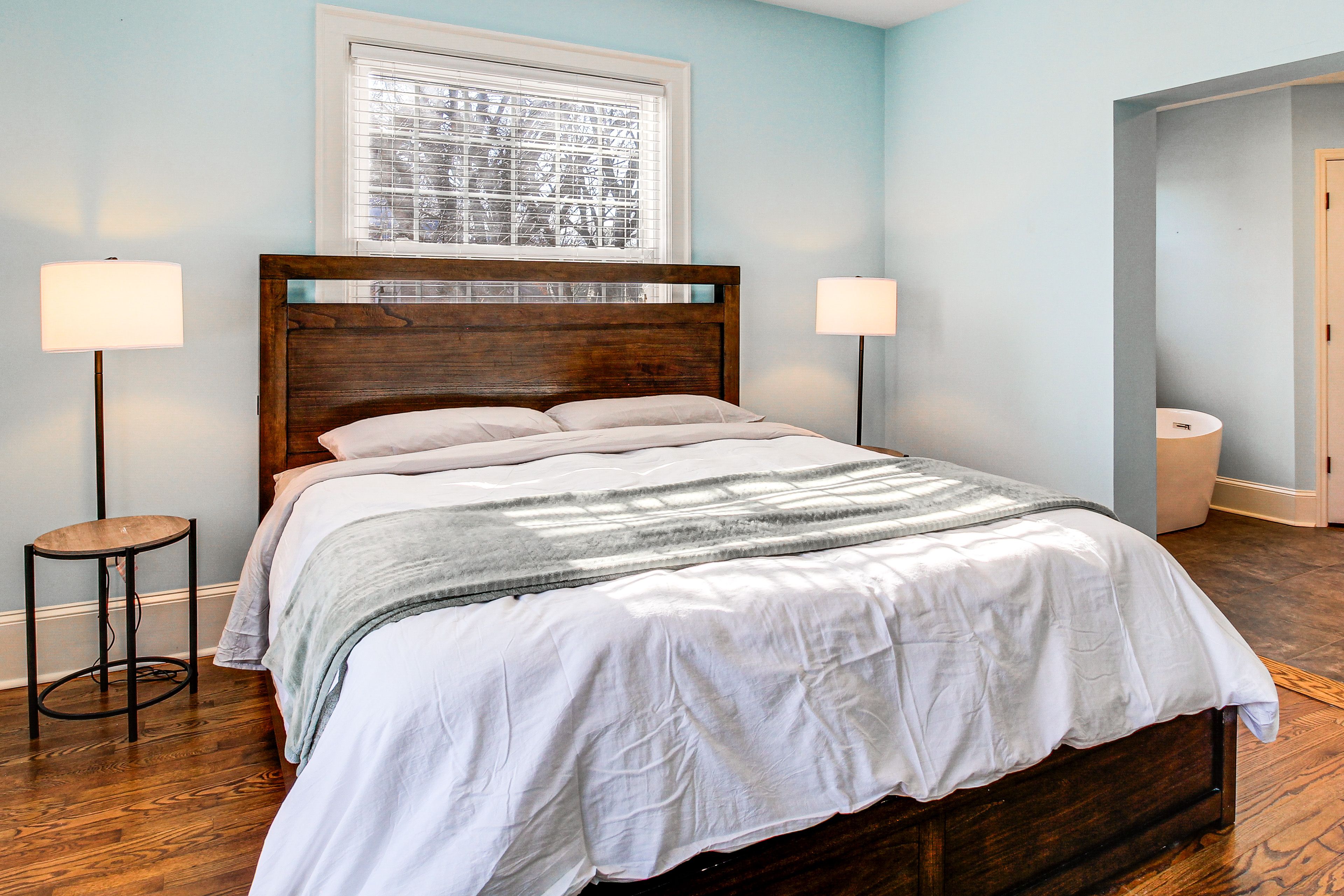 Bedroom 1 | 1st Floor | King Bed