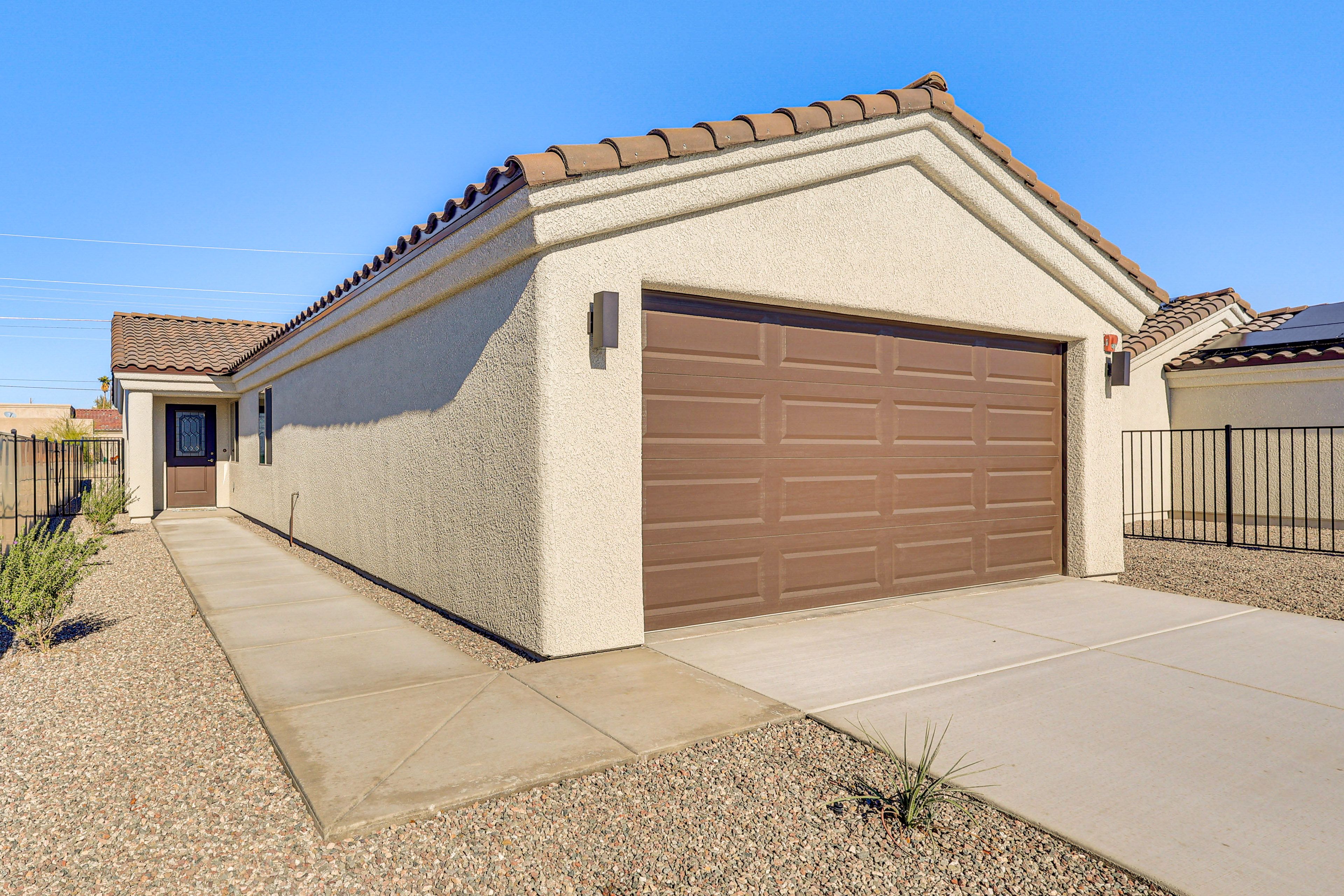 Parking | Driveway (2 Vehicles)