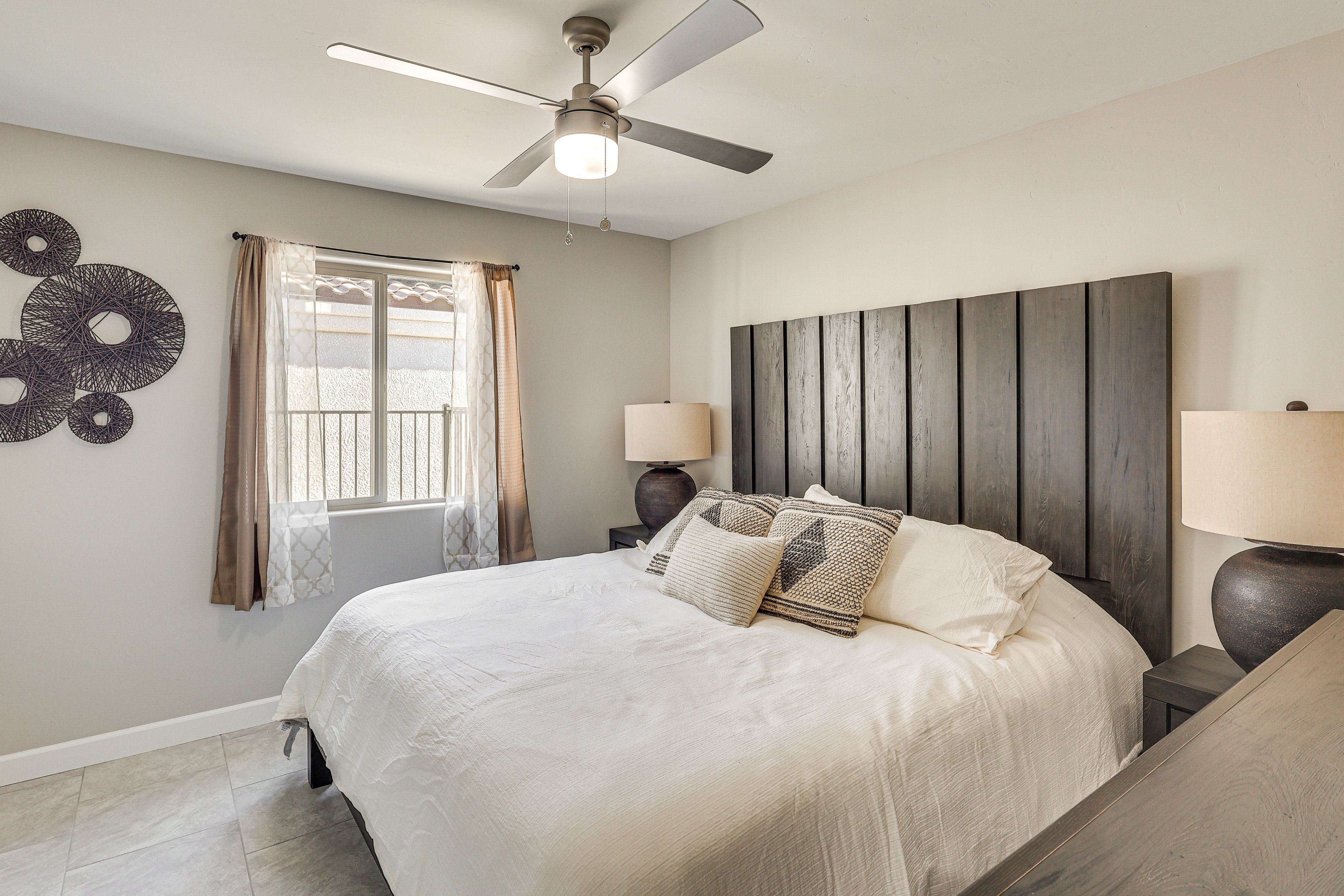 Bedroom 2 | Queen Bed