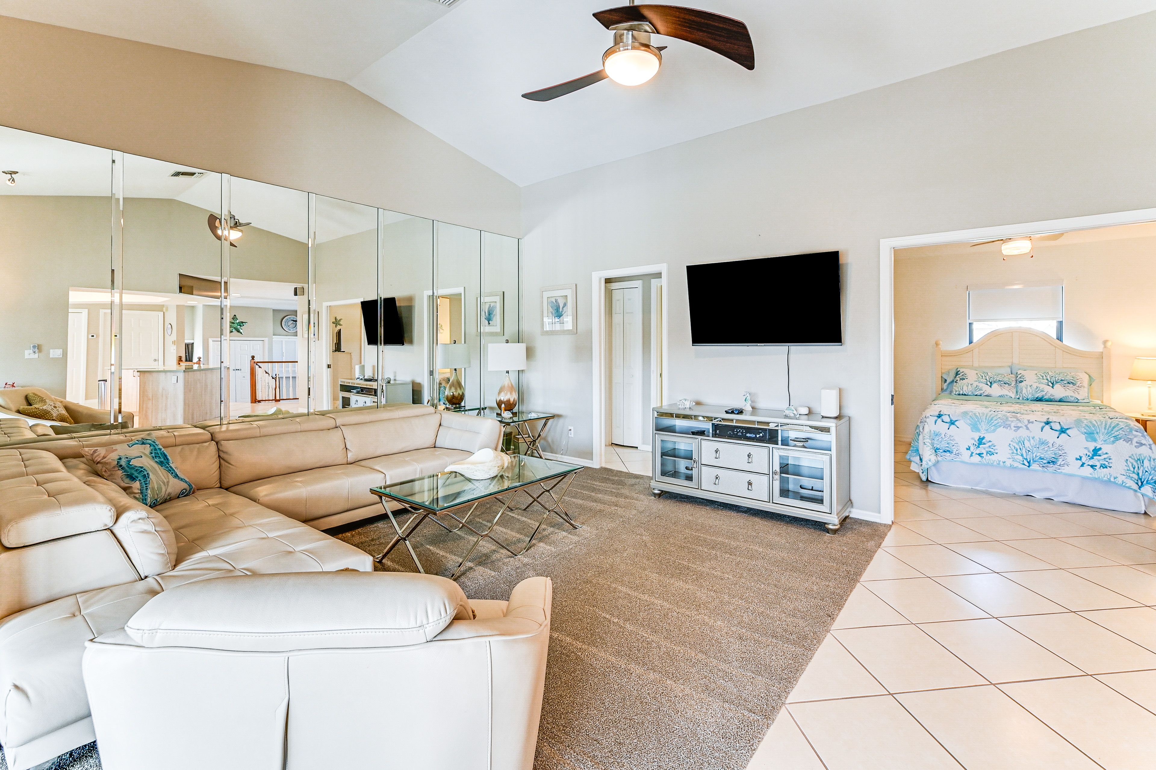 Living Room | Smart TV | Central A/C | Single-Story Home