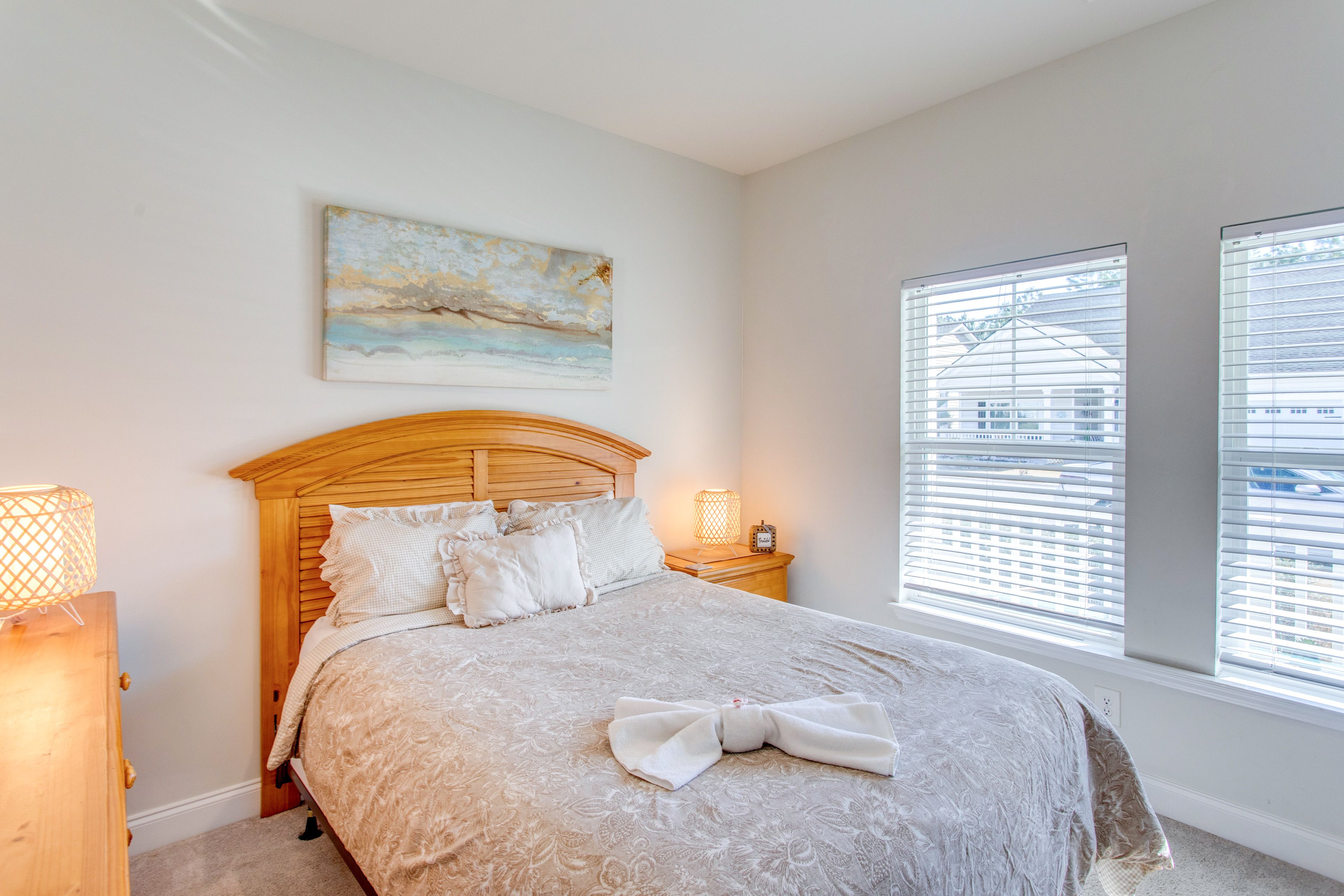 Bedroom 3 | Queen Bed