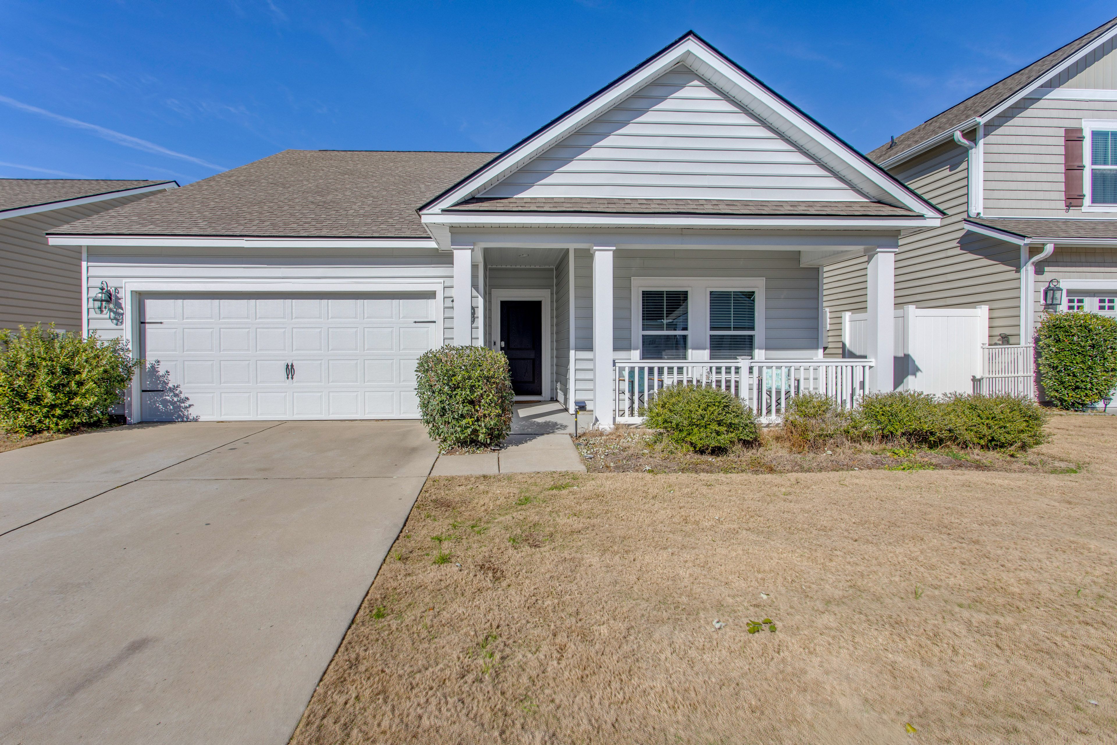 Exterior | Driveway (2 Vehicles) | Street Parking | No Garage/Lawn Parking