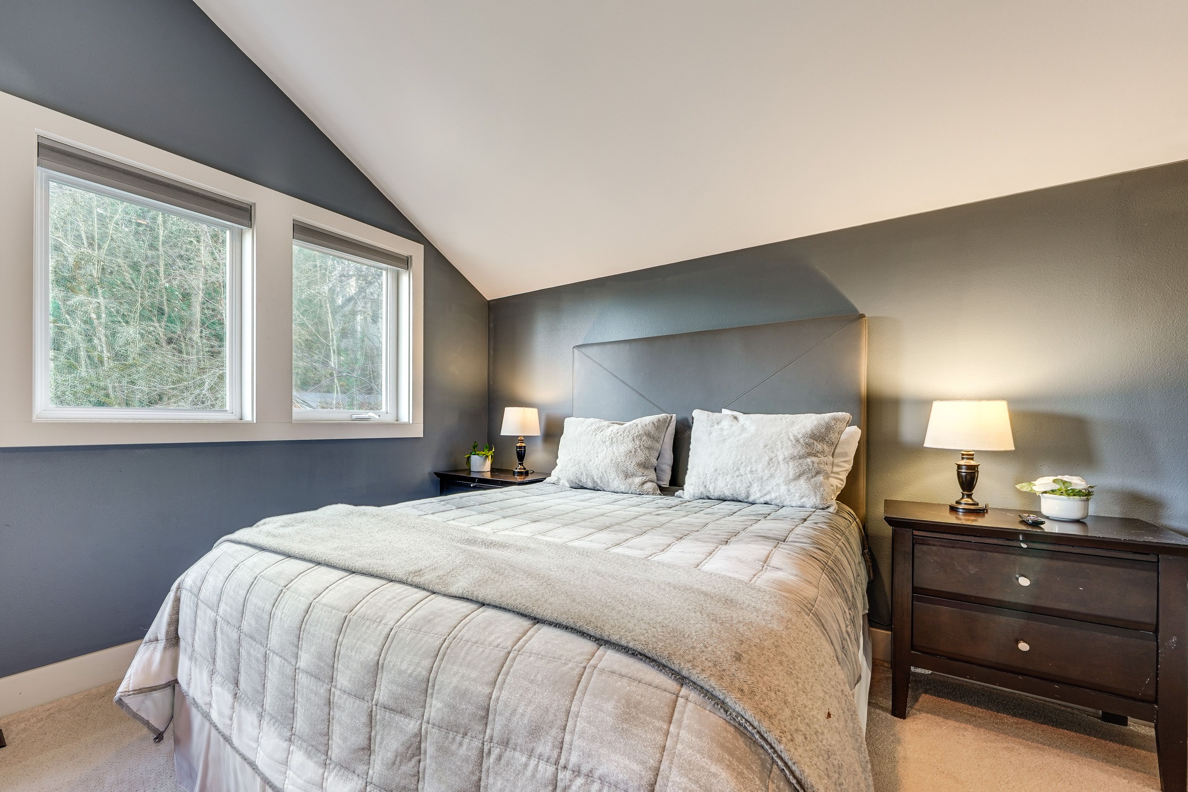 Bedroom 1 | King Bed | TV | 2nd Floor