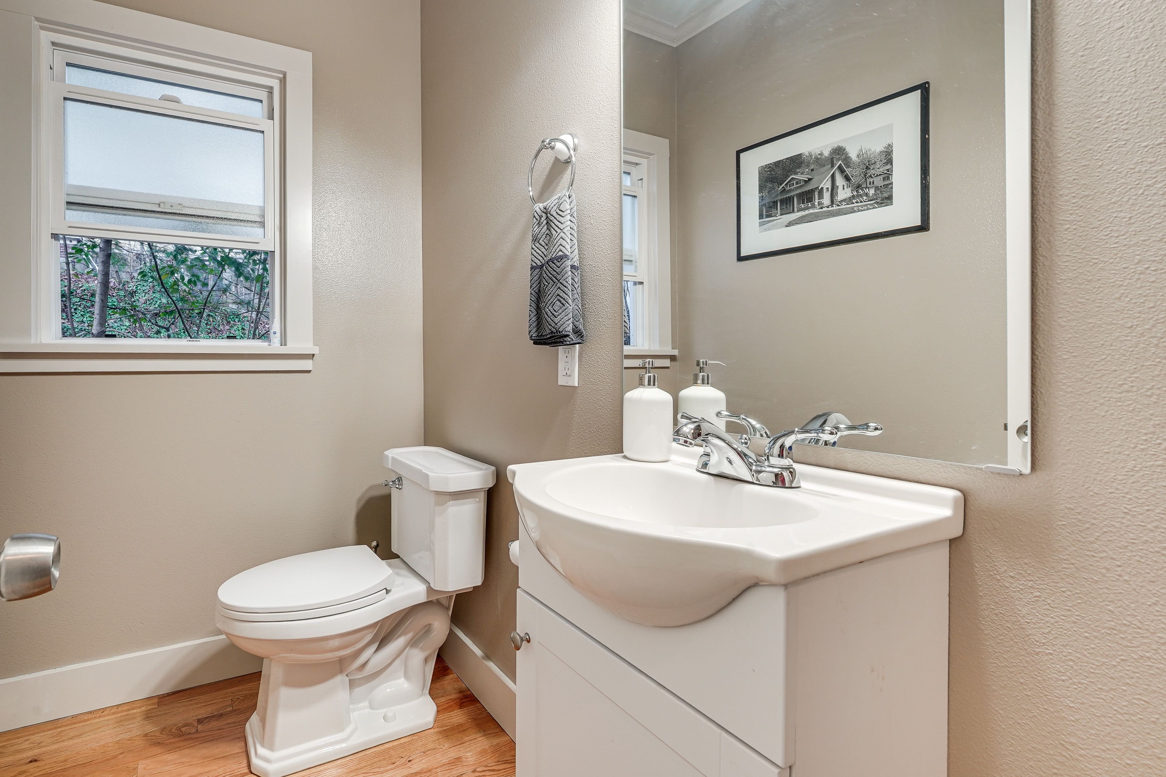 Half Bathroom | 1st Floor