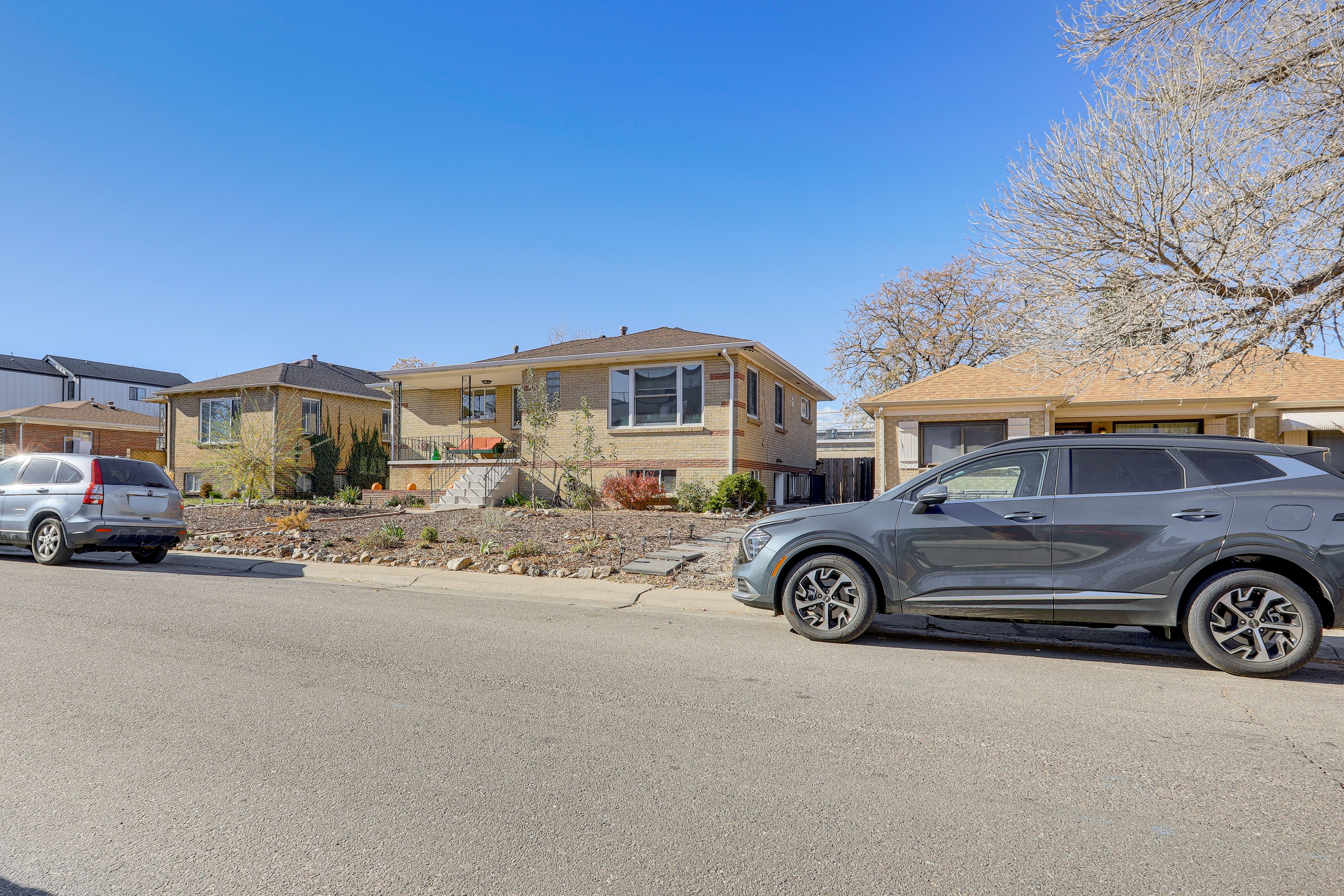 Parking | Free Street Parking (First-Come, First-Served)