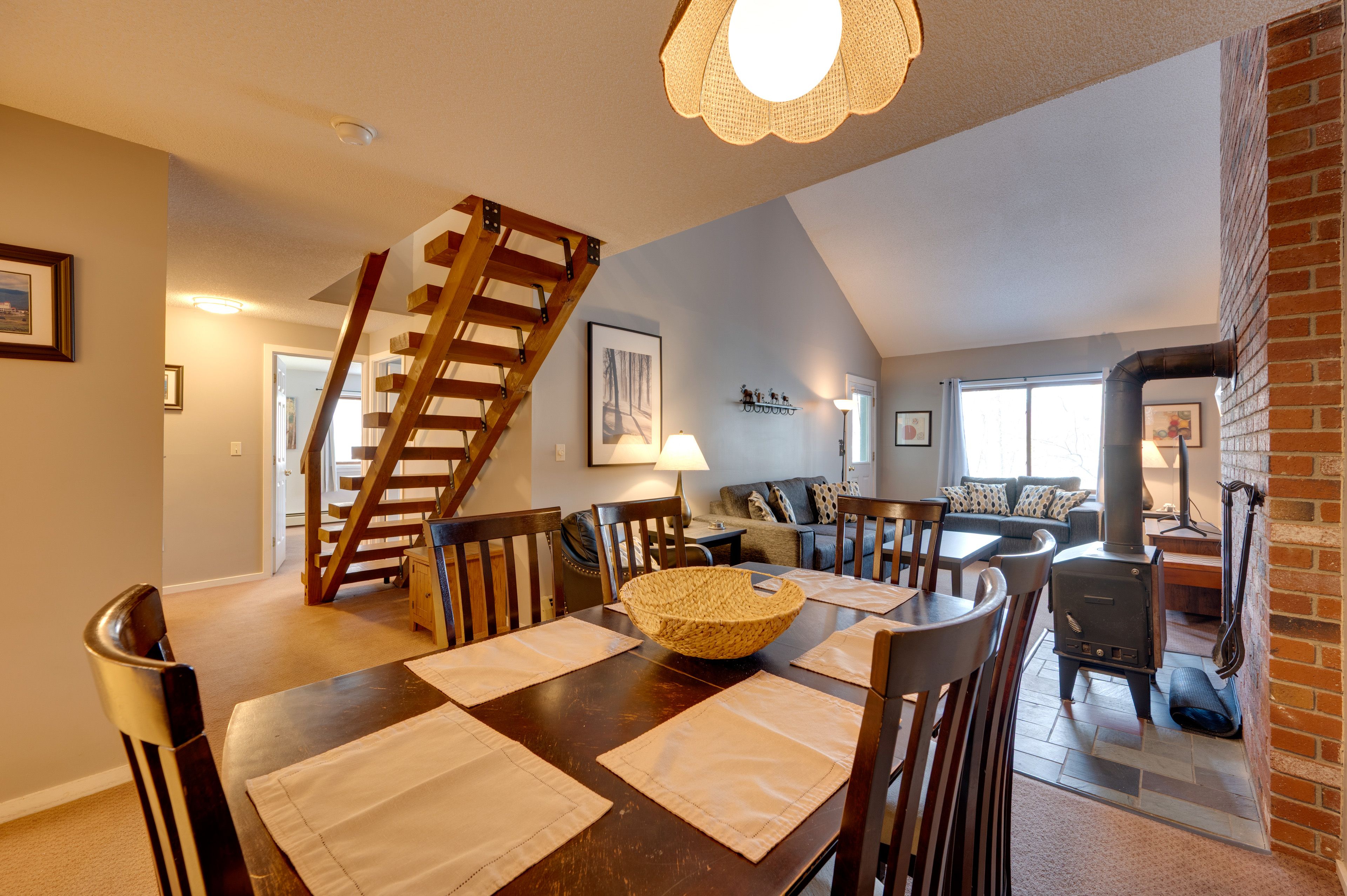 Dining Area | 1st Floor