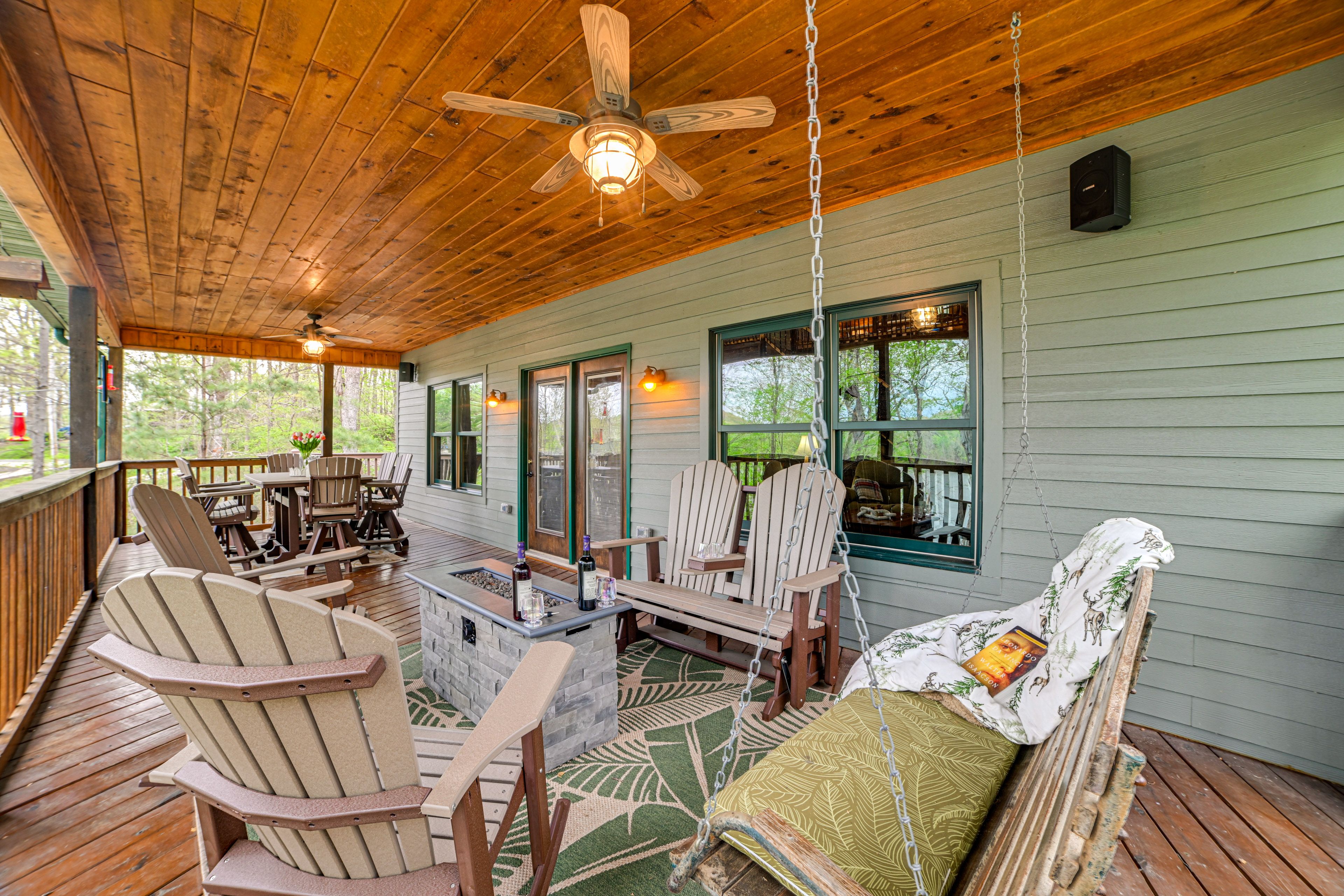 Upper Deck | Fire Table