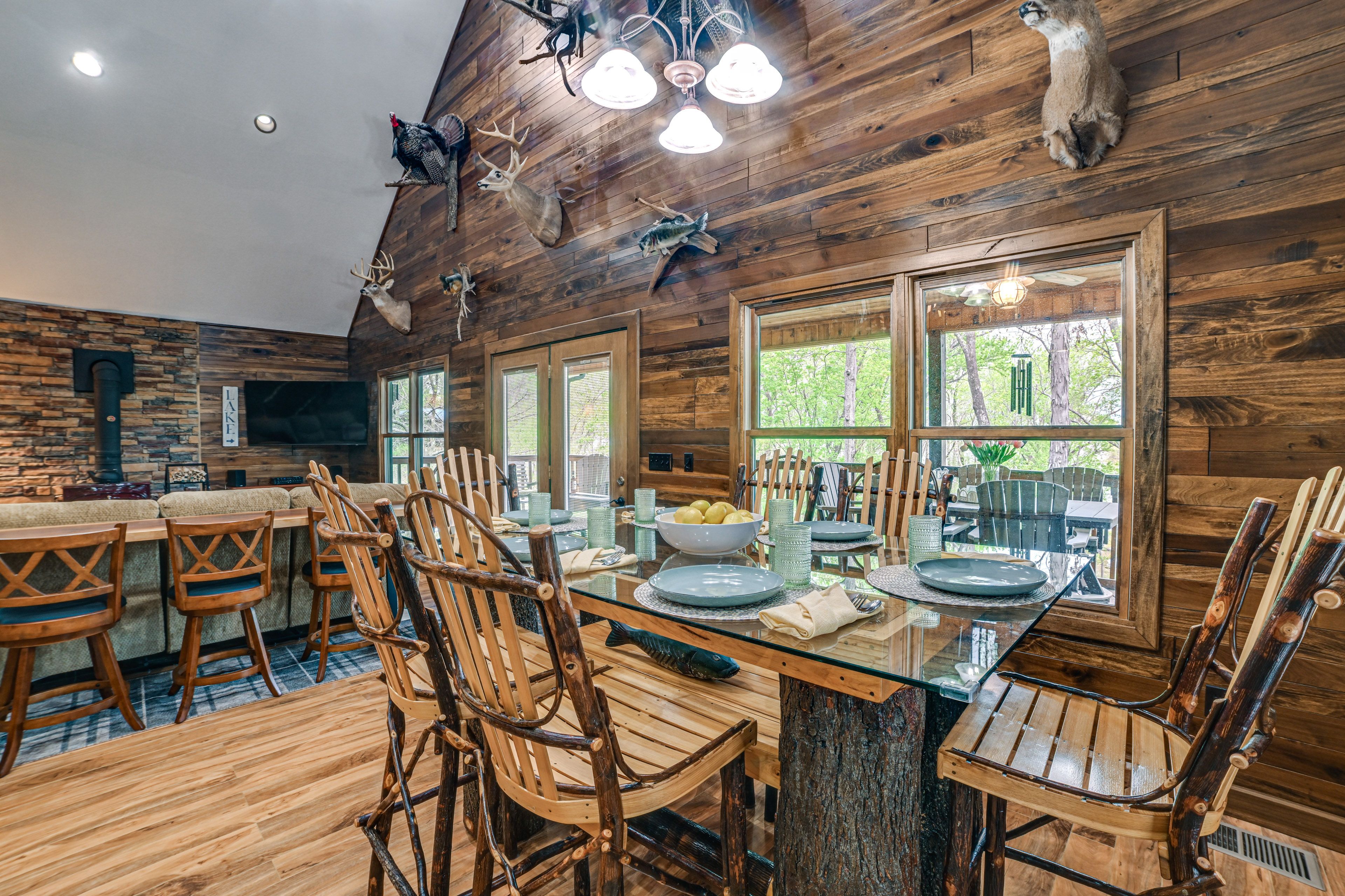 Dining Area | 1st Floor