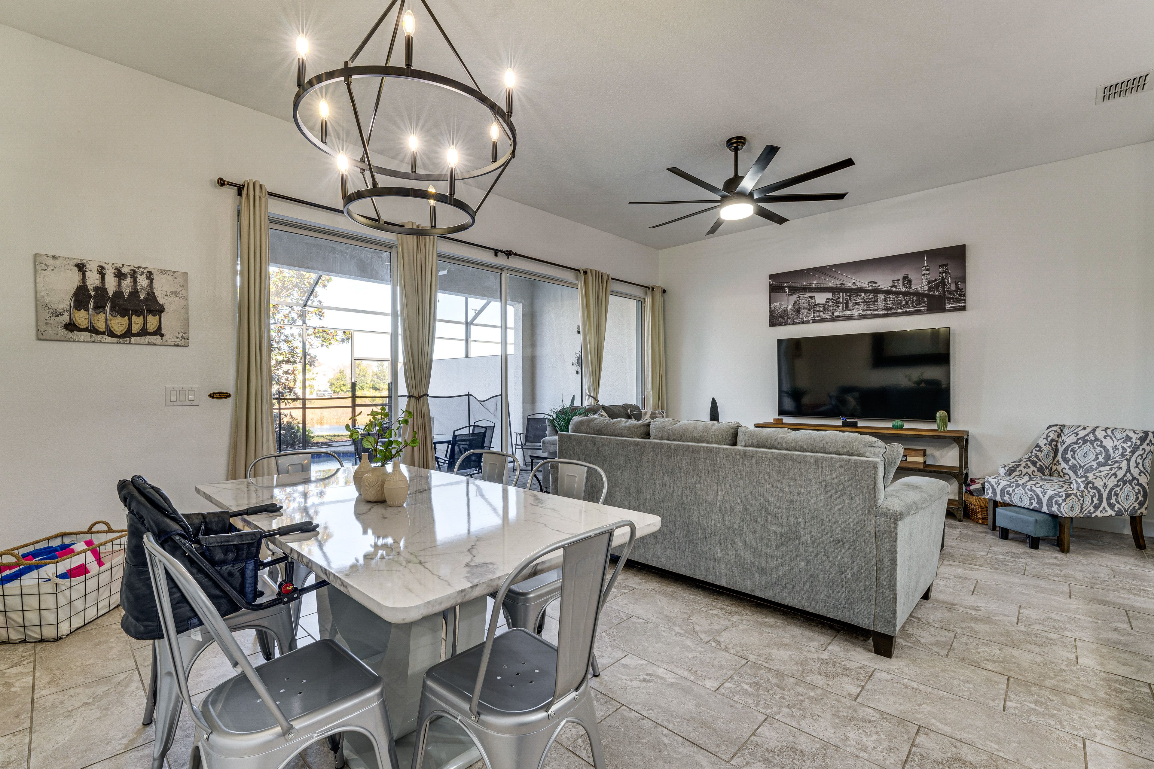 Dining Area | 1st Floor