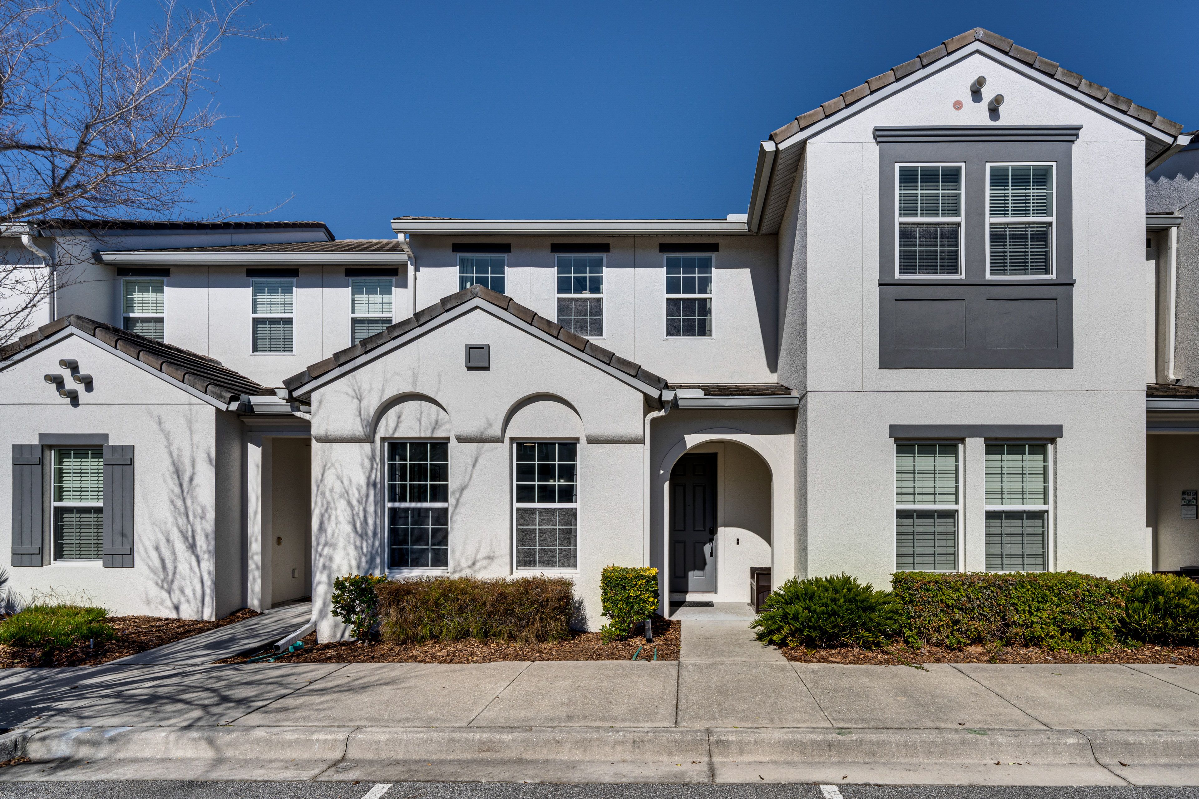 Parking | Community Parking Lot (2 Vehicles)