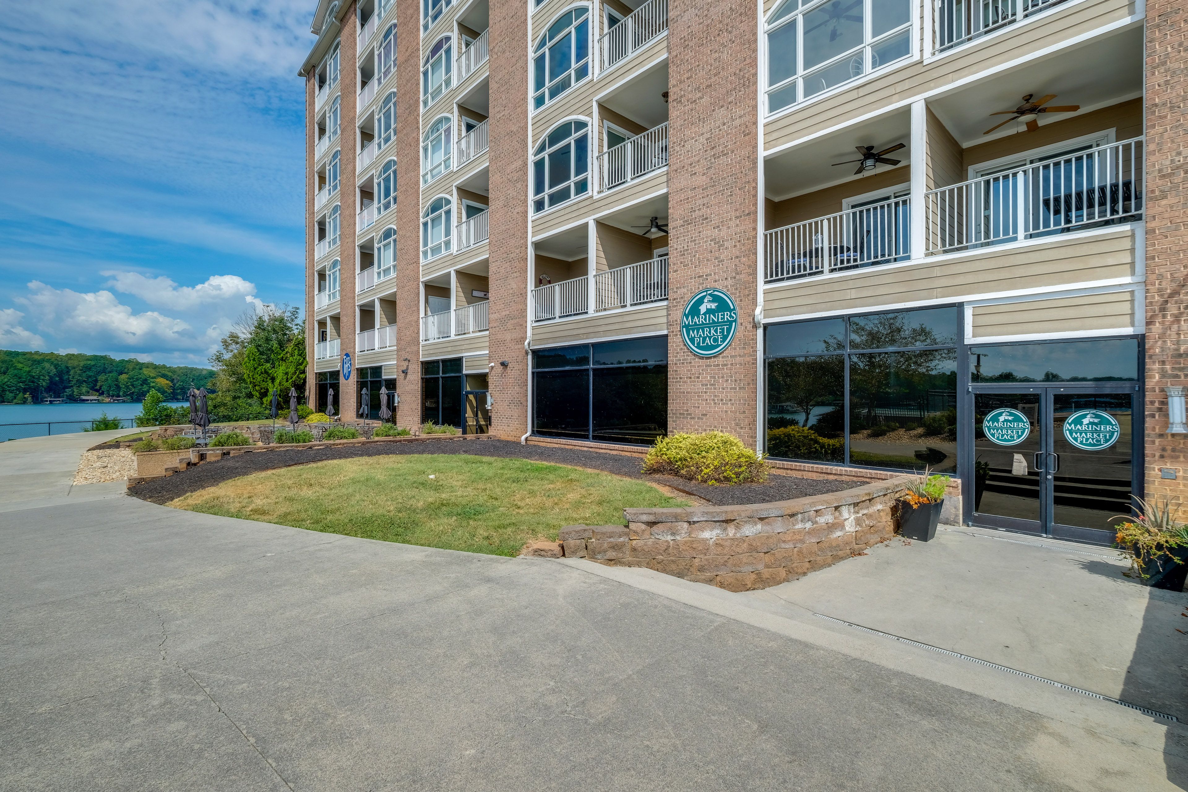 Mariners Landing Amenities