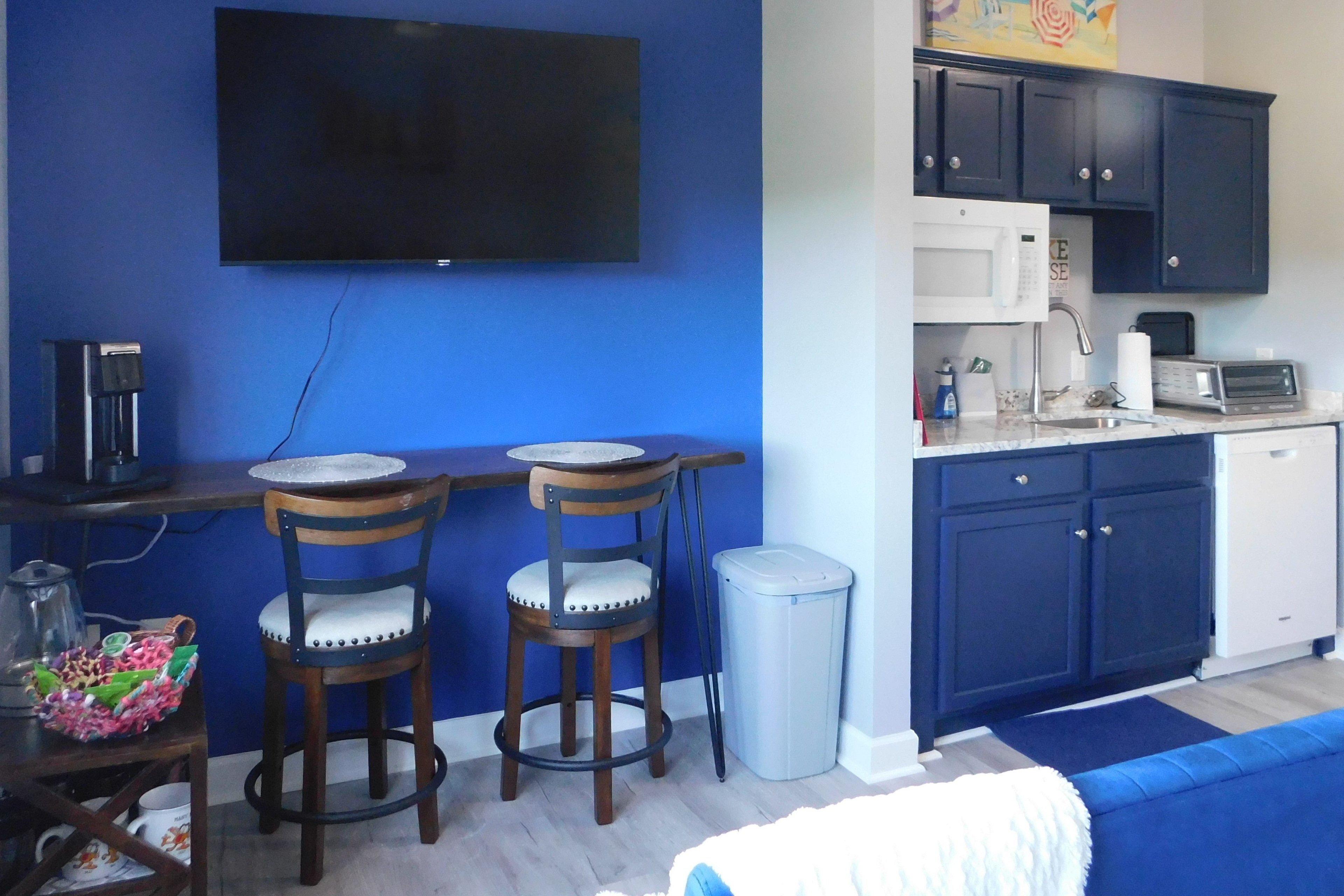 Huddleston Vacation Rental | Studio | 1BA | 325 Sq Ft