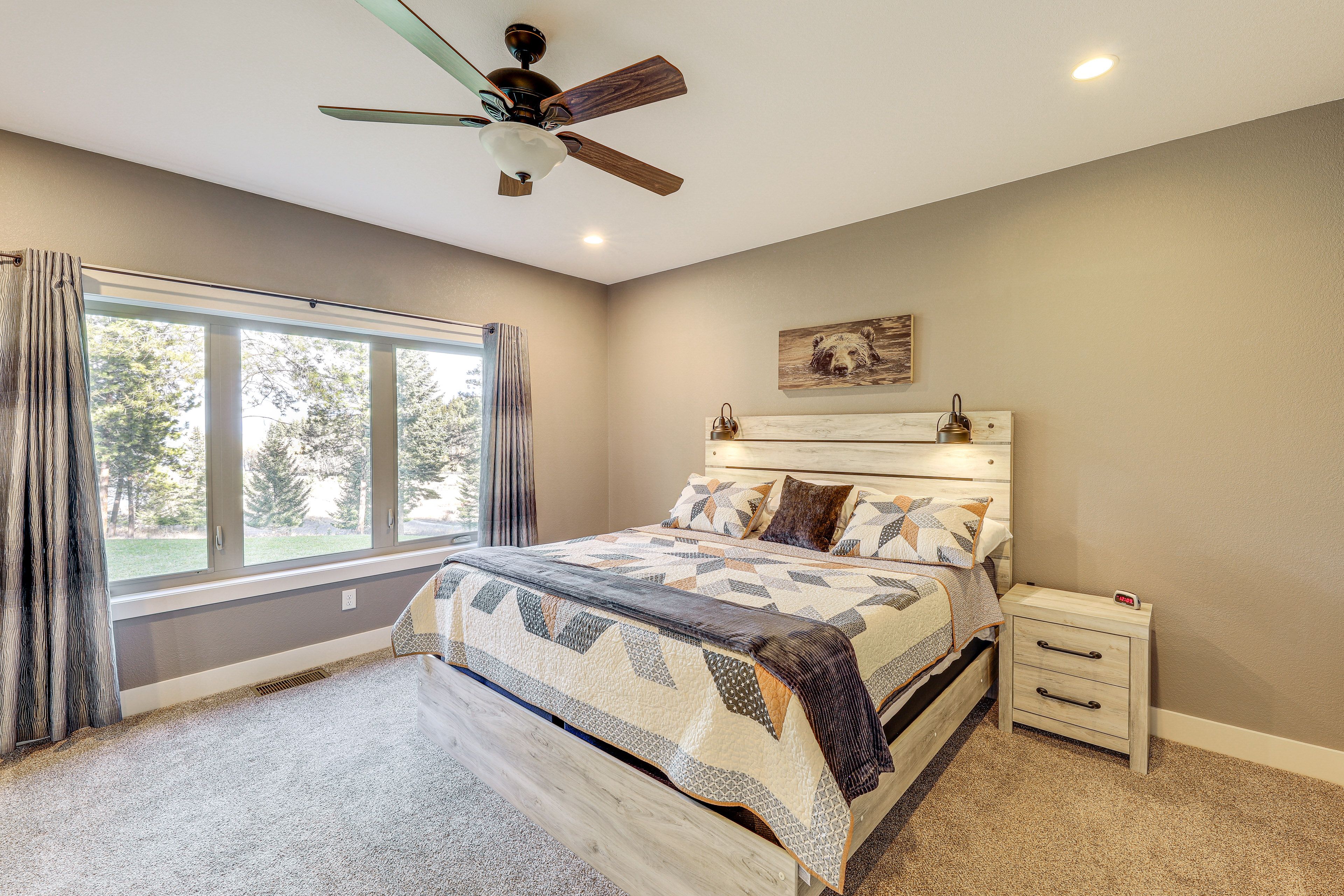 Bedroom 1 | King Bed | Linens Provided