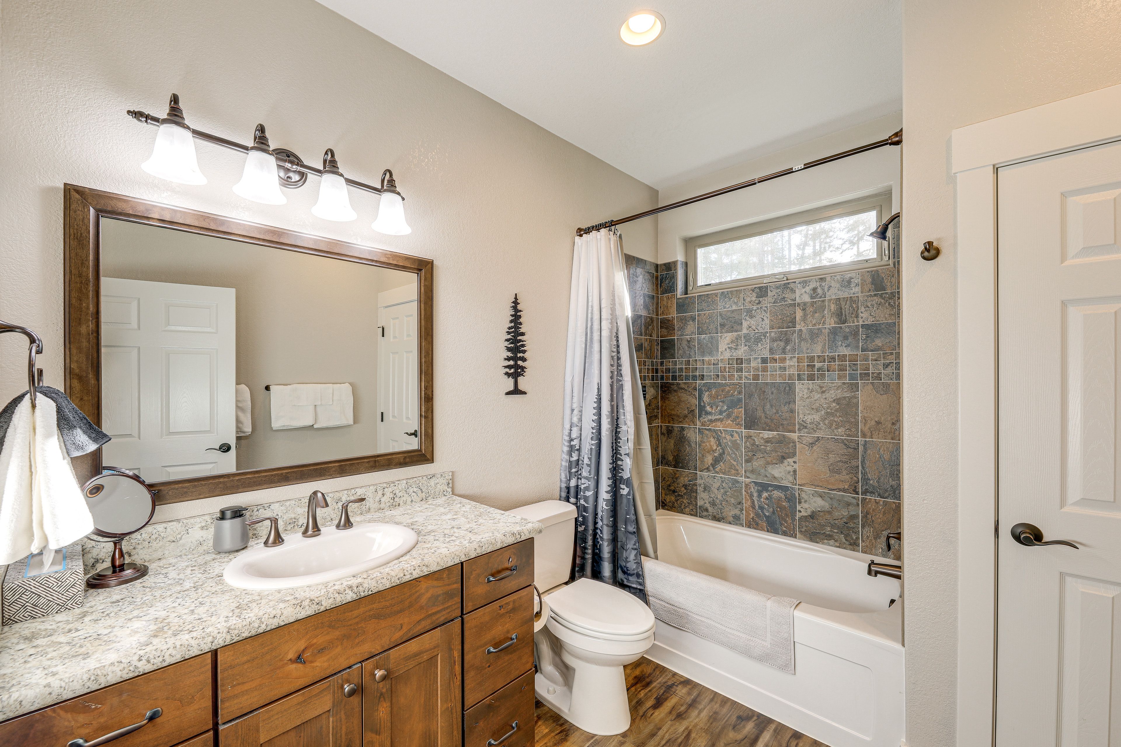 Bathroom | Complimentary Toiletries | Hair Dryer