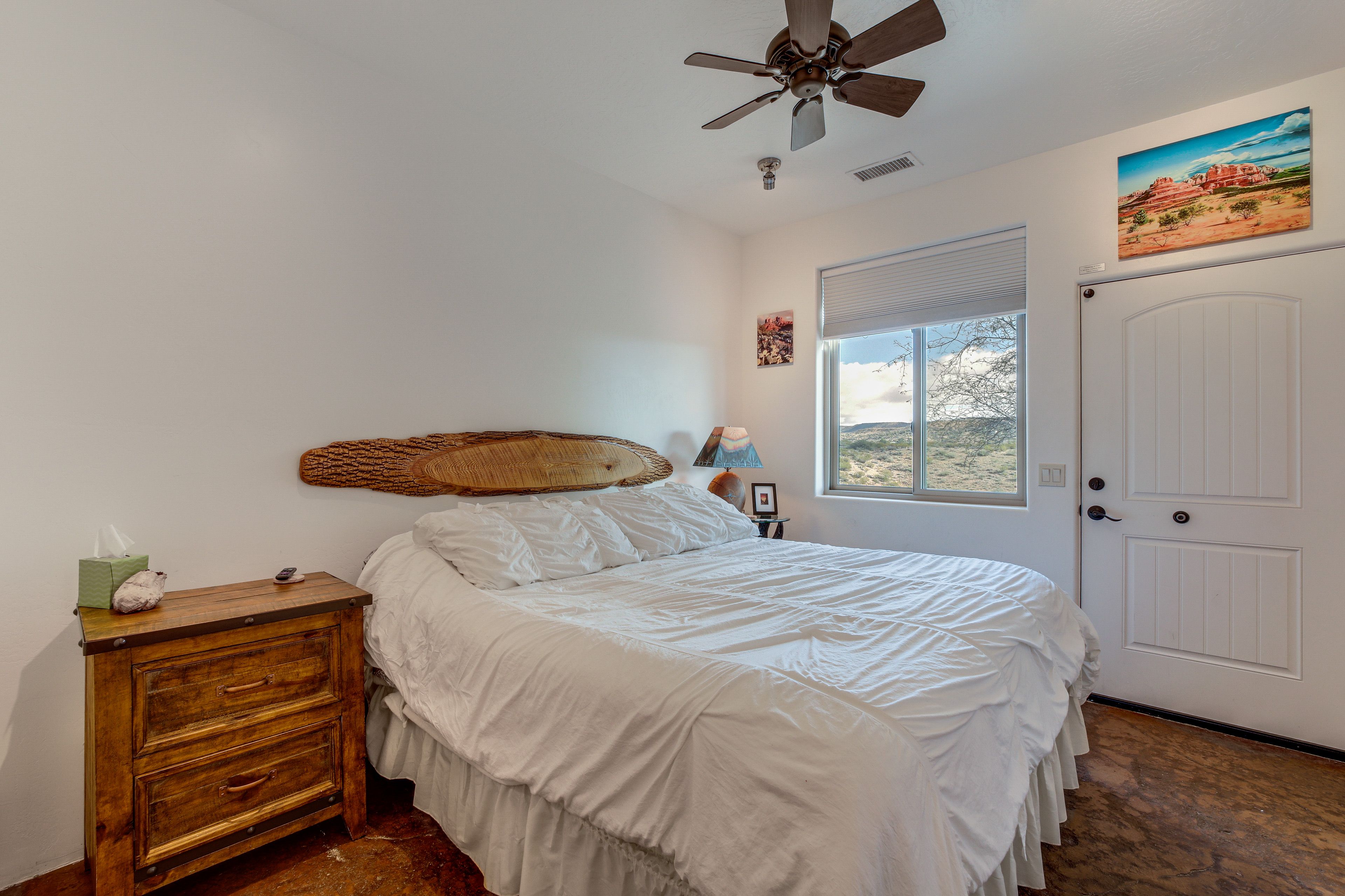 Bedroom 1 | King Bed | Smart TV