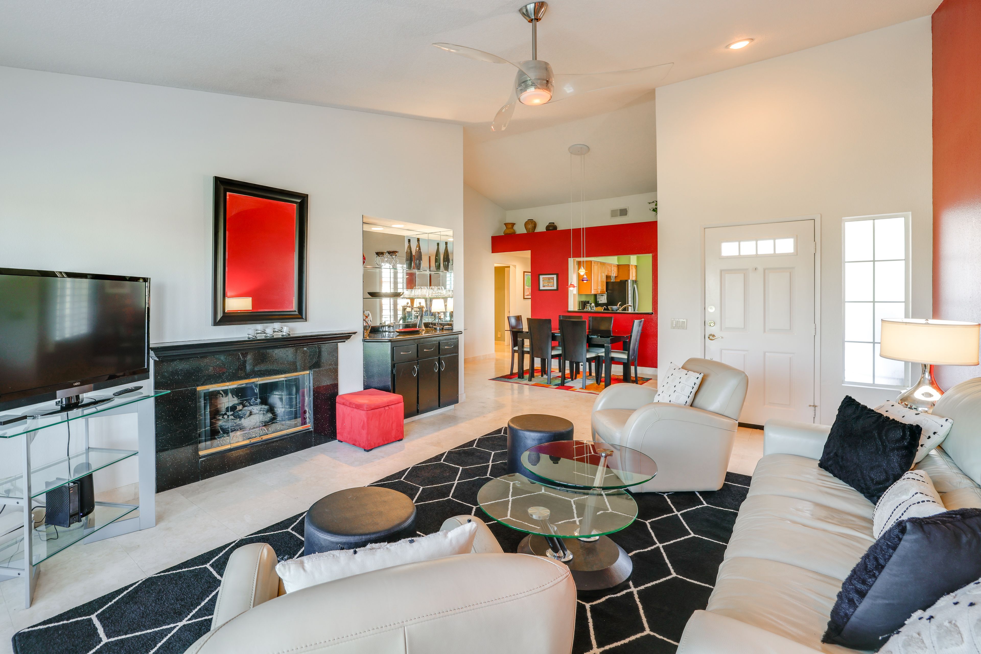 Living Room | Free WiFi | Central A/C & Heat