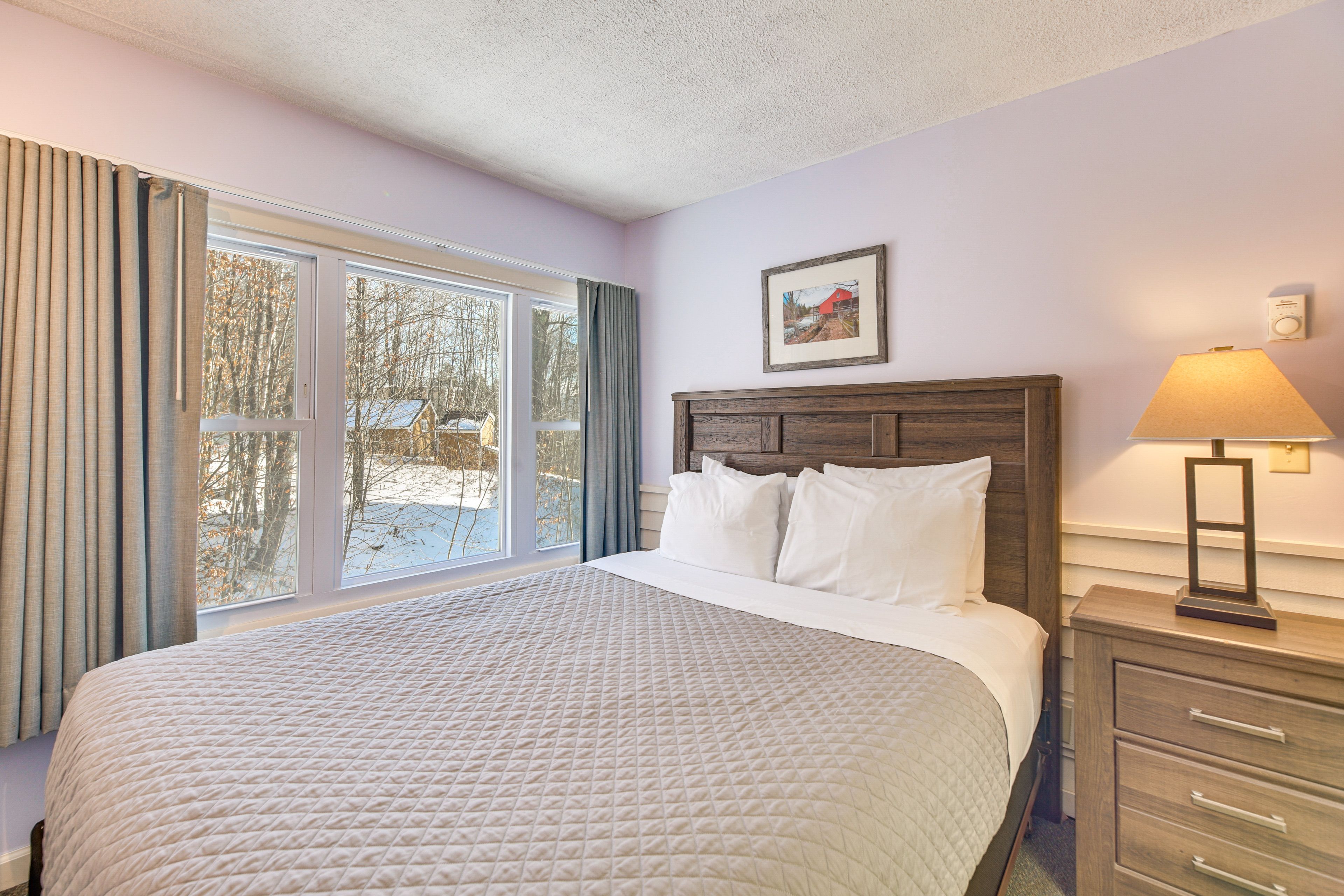 Bedroom 1 | Queen Bed | Linens Provided