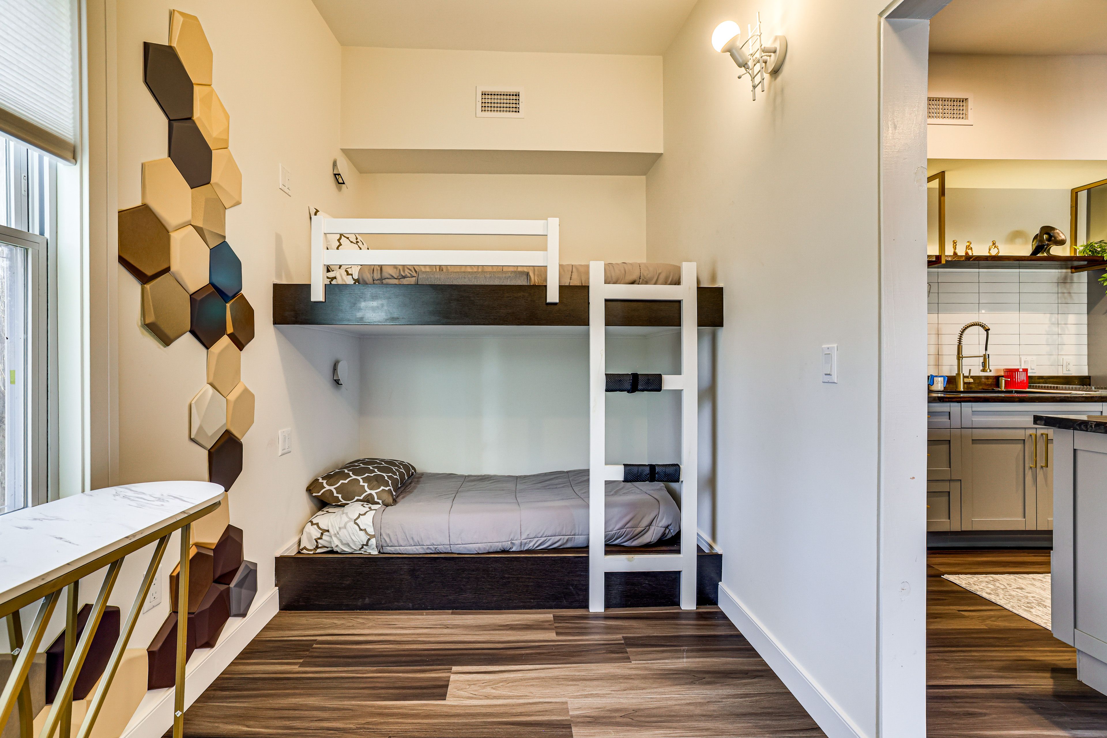 Bedroom 7 | 2 Twin Bunk Beds