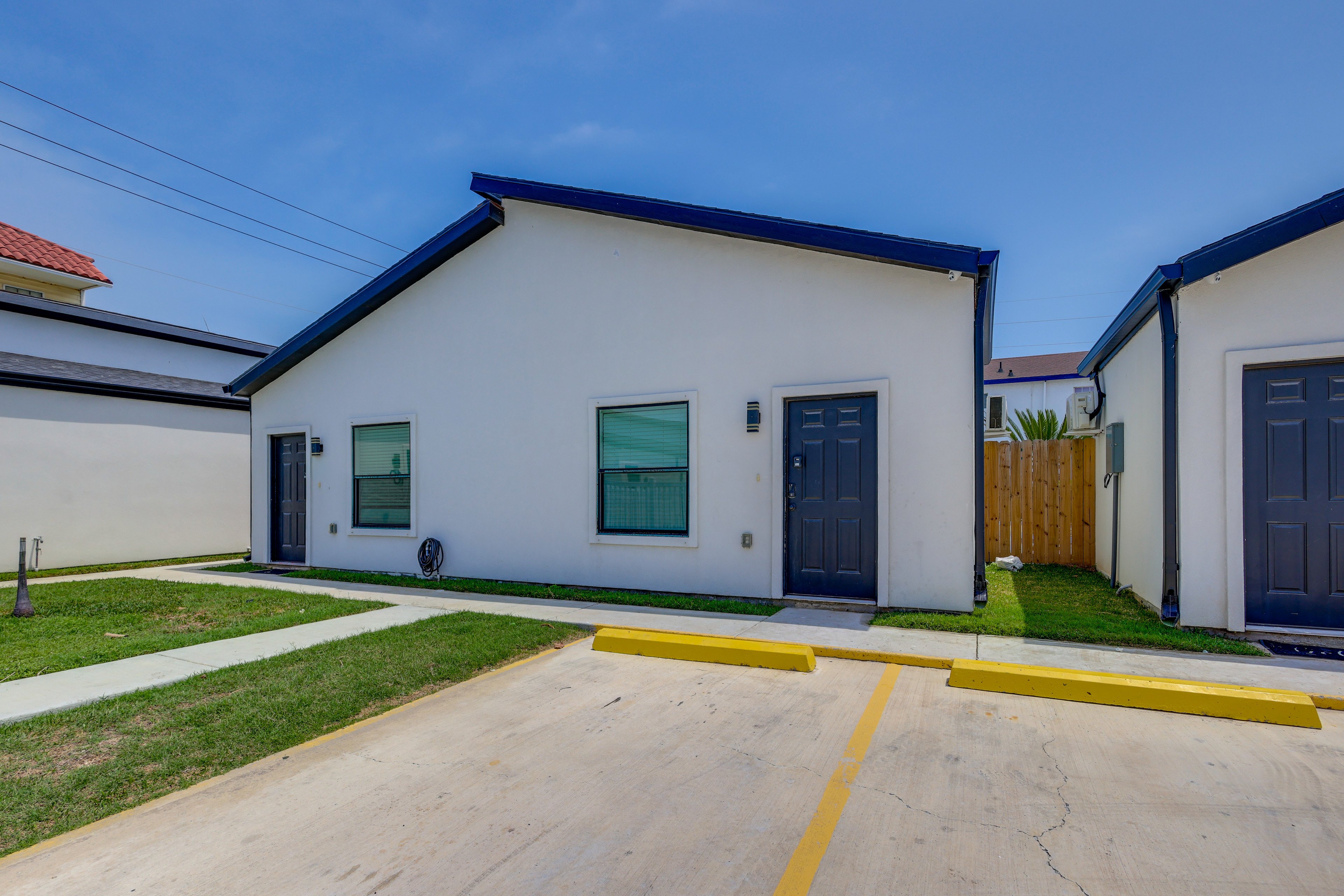 Parking | Community Lot (First-Come, First-Served)