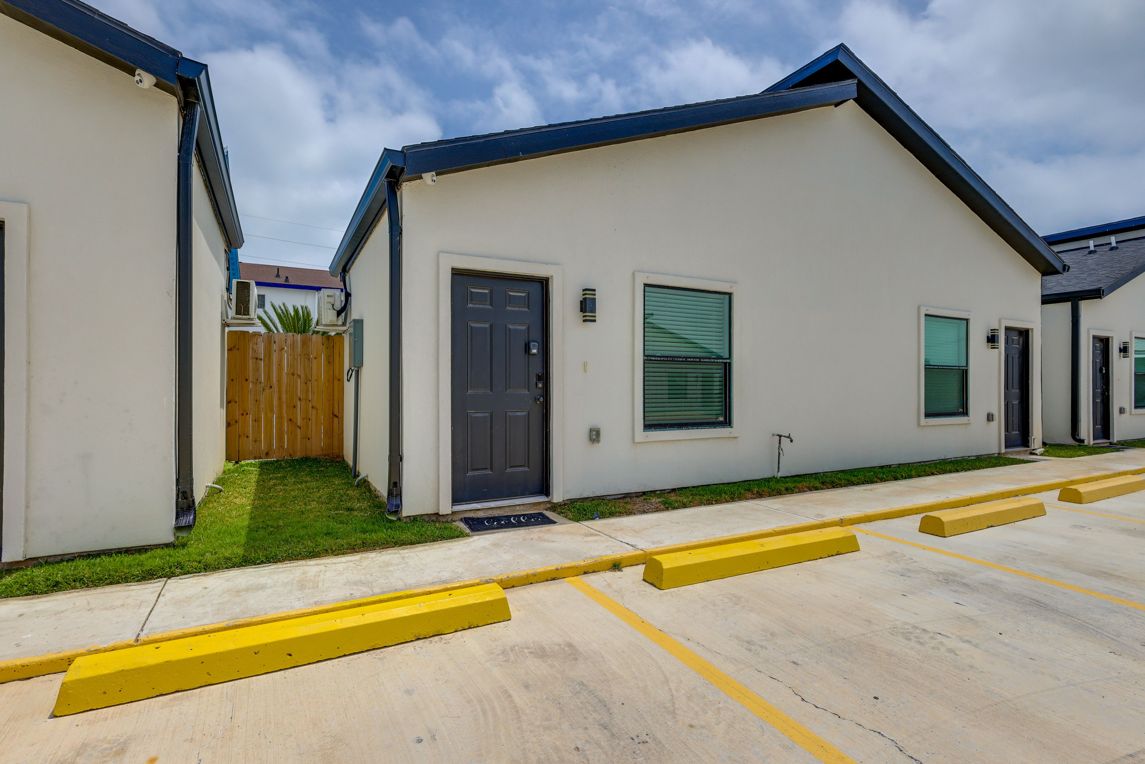 Parking | Community Lot (First-Come, First-Served)