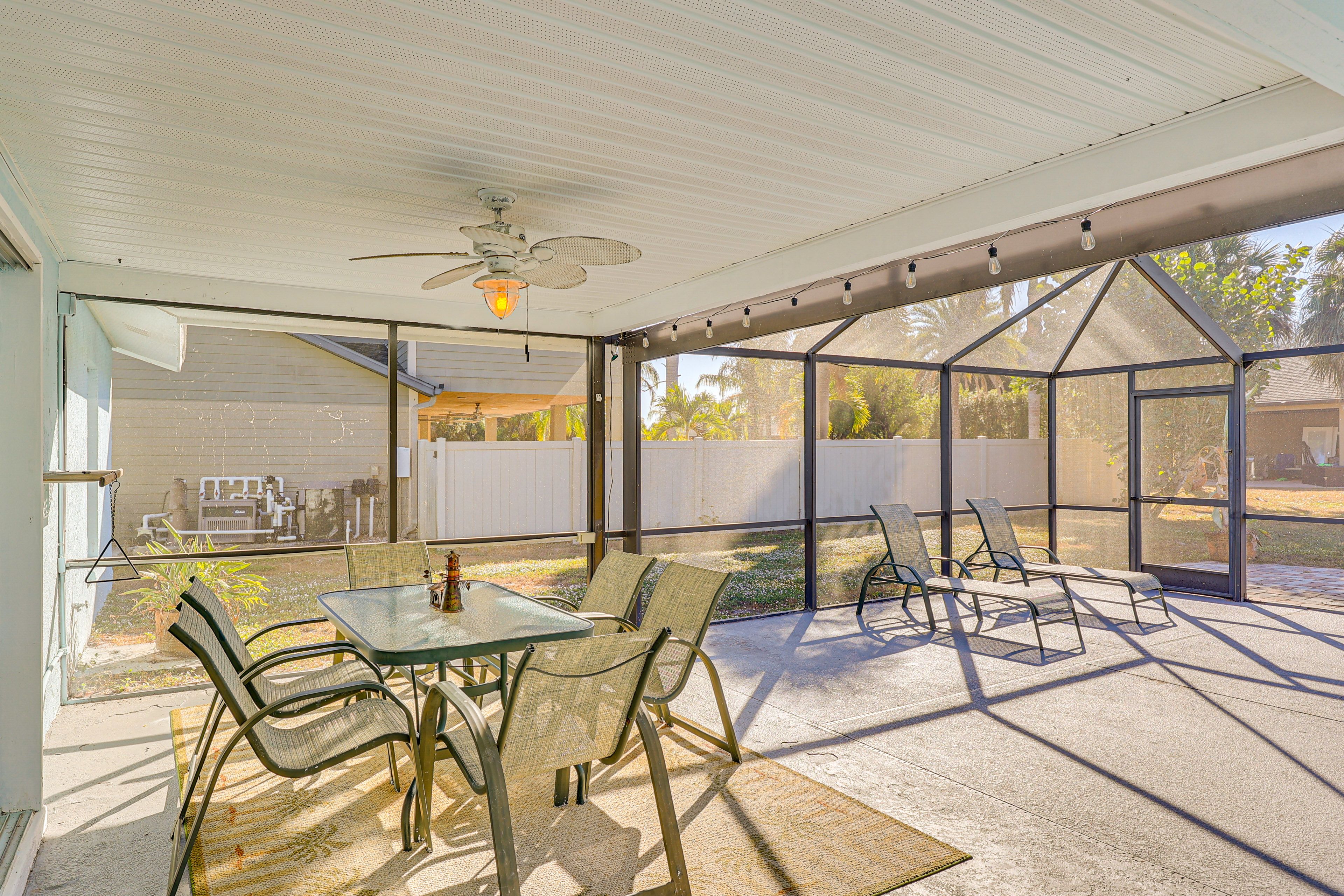 Covered Patio | Lounge Seating