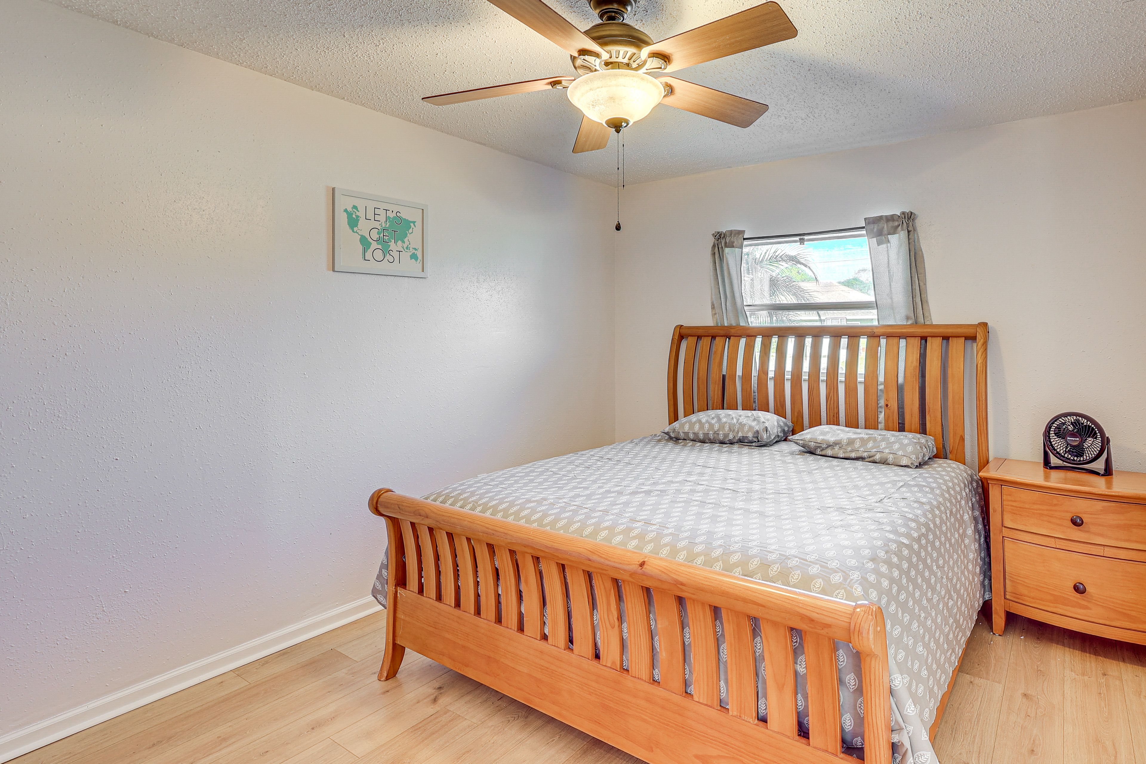 Bedroom 1 | King Bed | TV