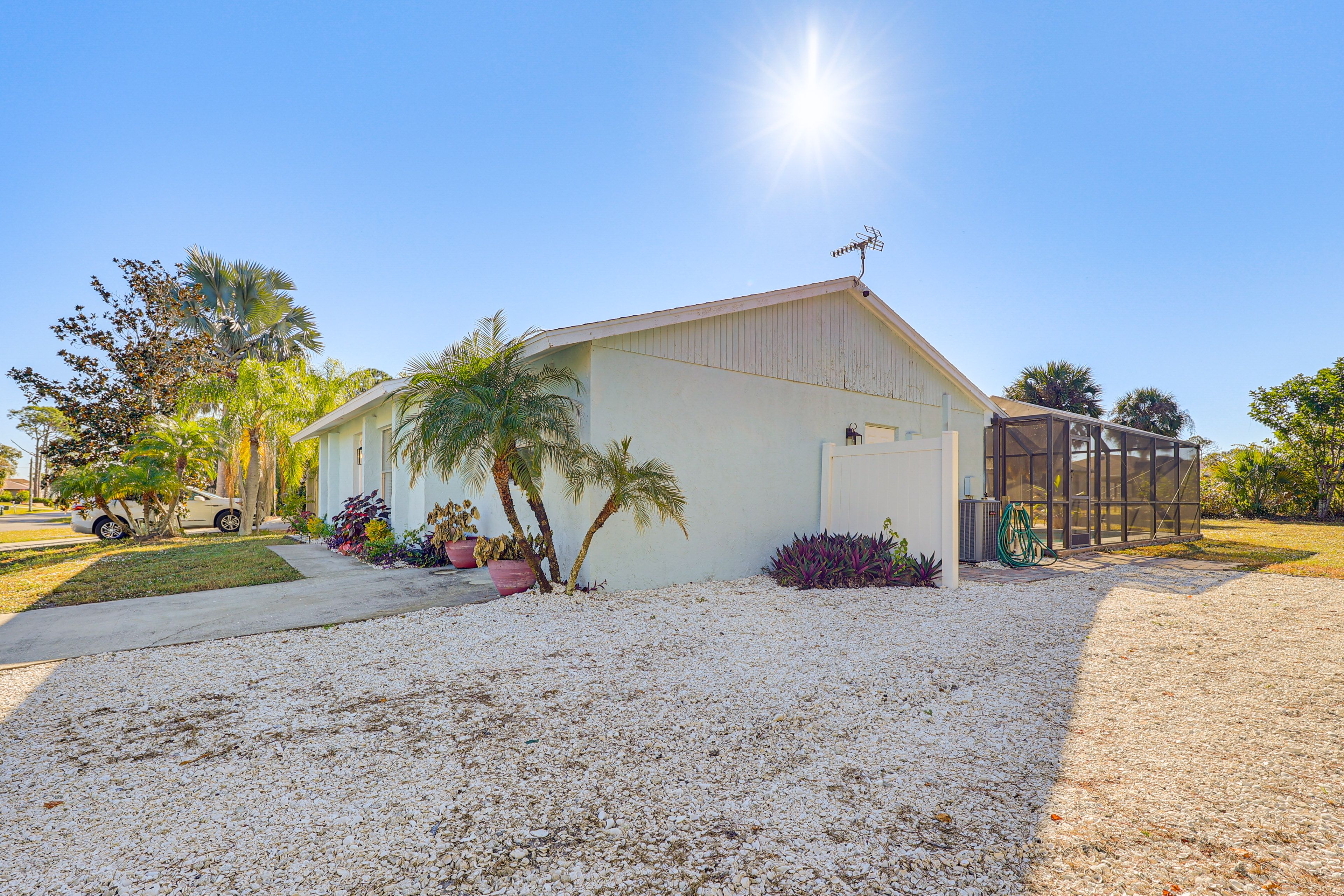 Parking | Driveway (3 Vehicles)