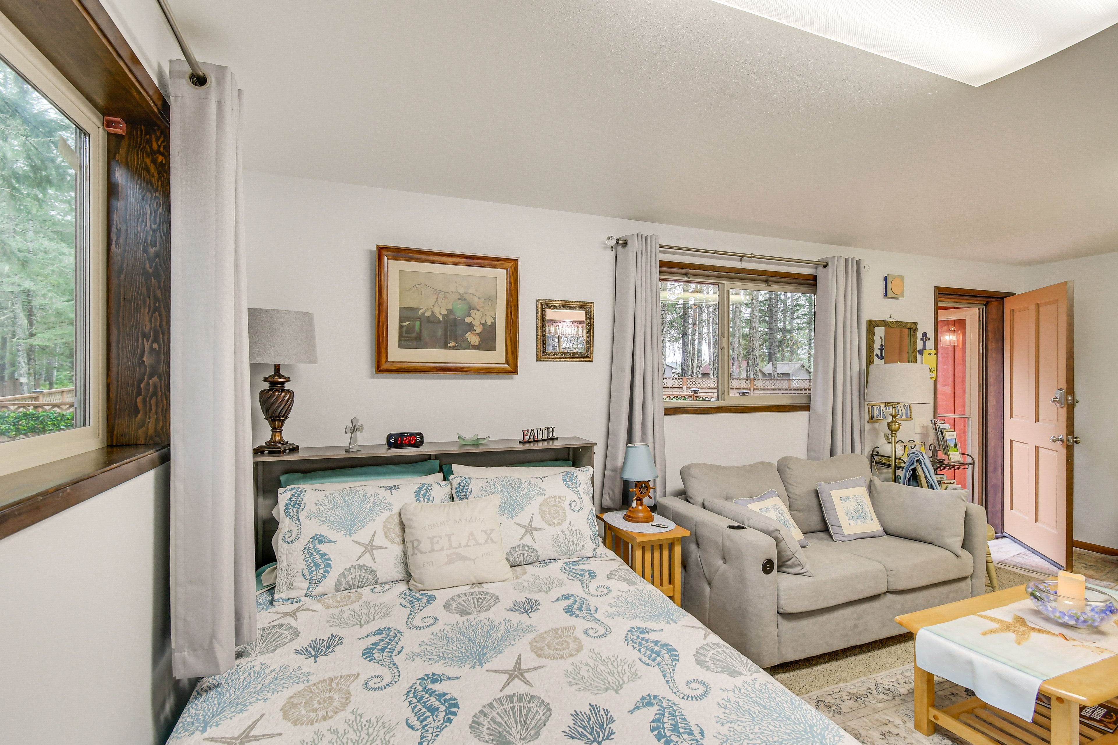 Studio | Queen Bed | Full Sleeper Sofa