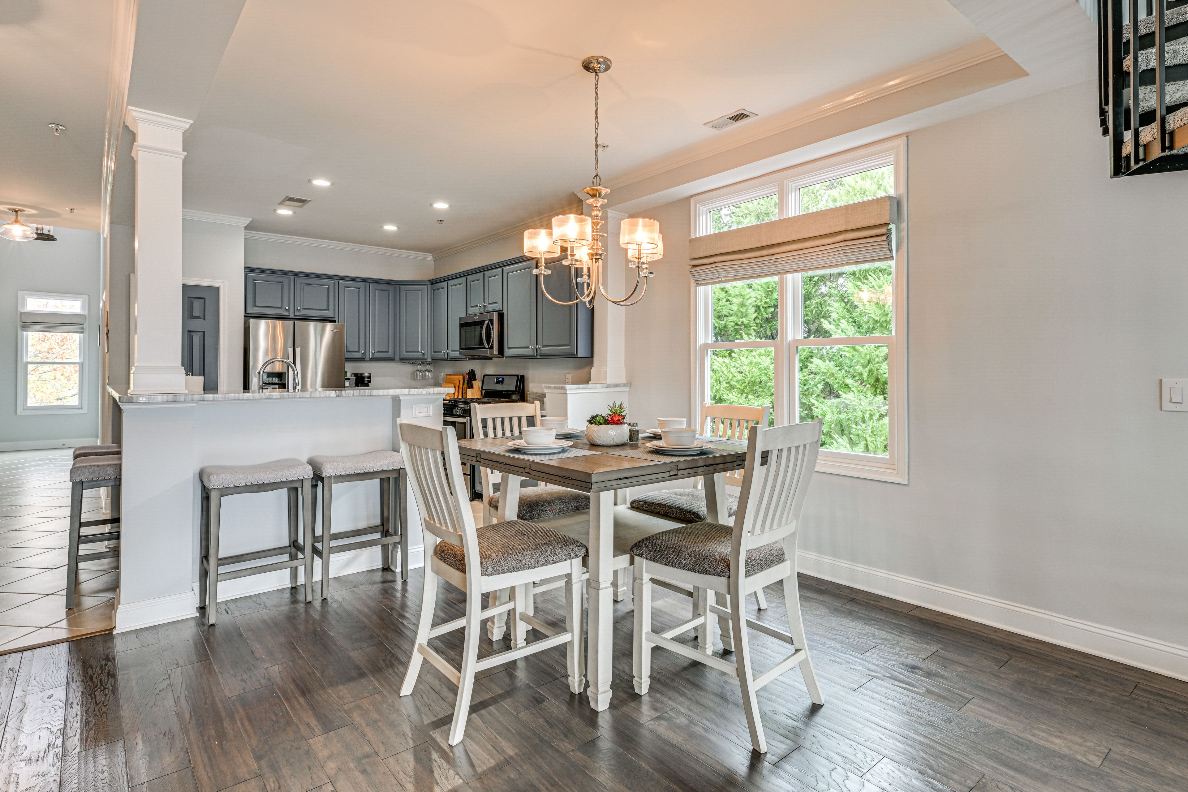 Dining Area | Main Level