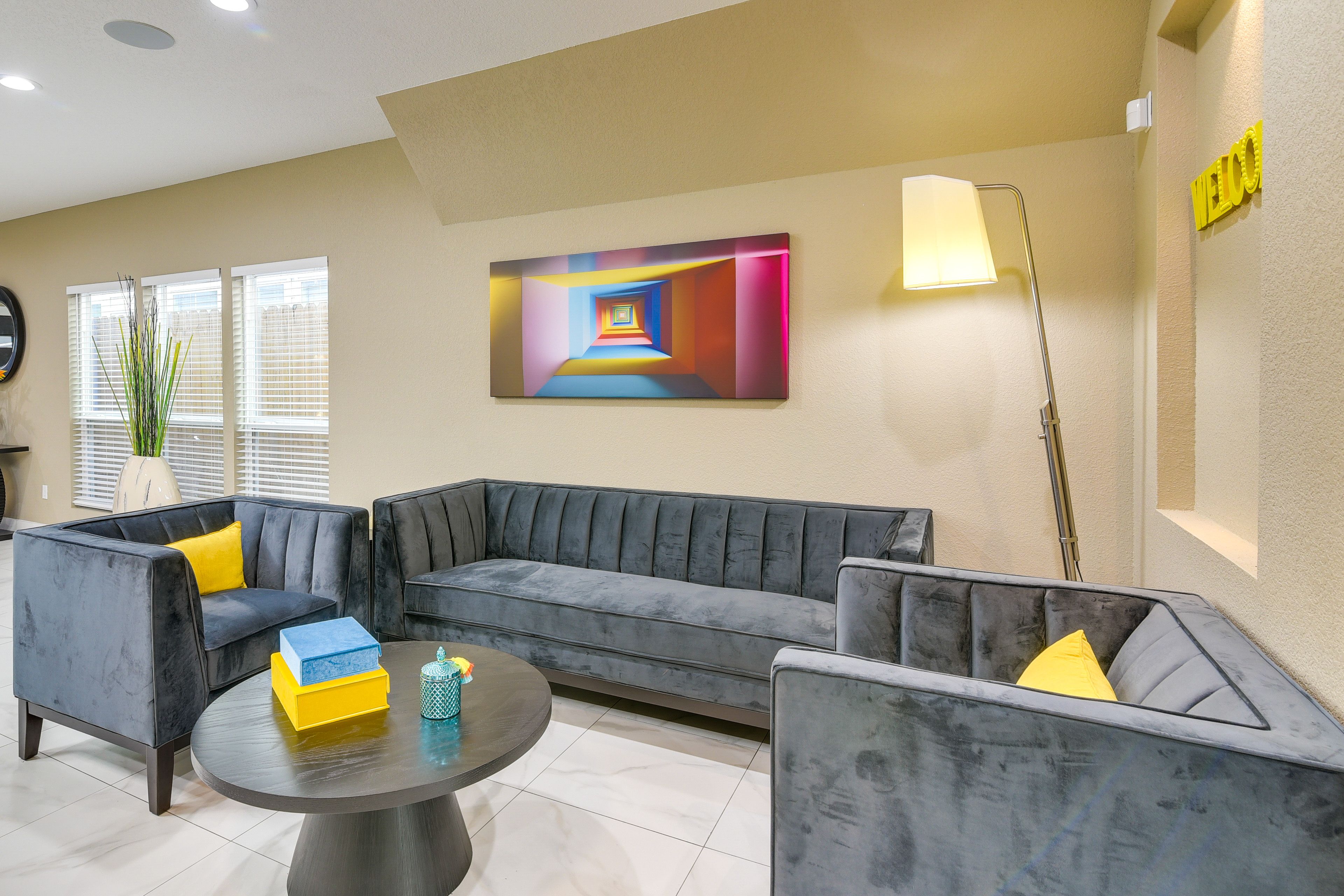 Living Room | Free WiFi | Smart TV | Central A/C | 1st Floor