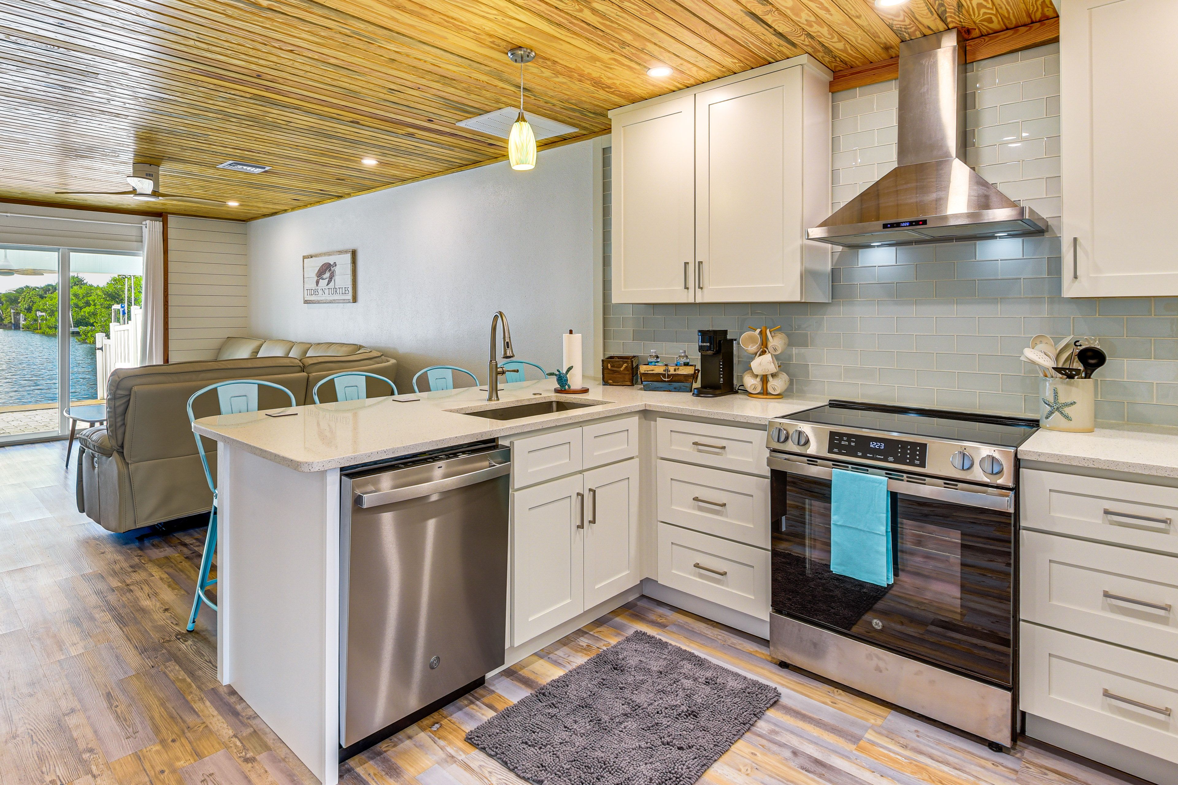 Kitchen | Dining Bar | Living Area