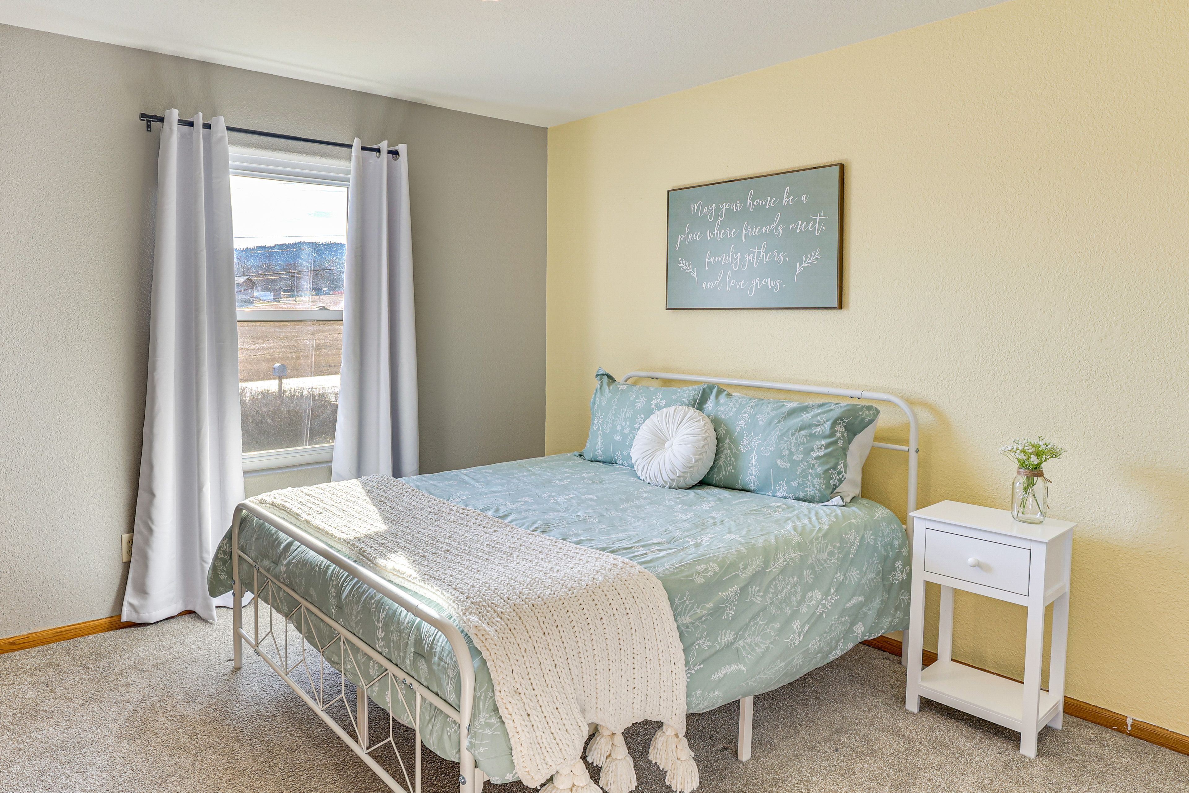 Bedroom 3 | Queen Bed | Main Level