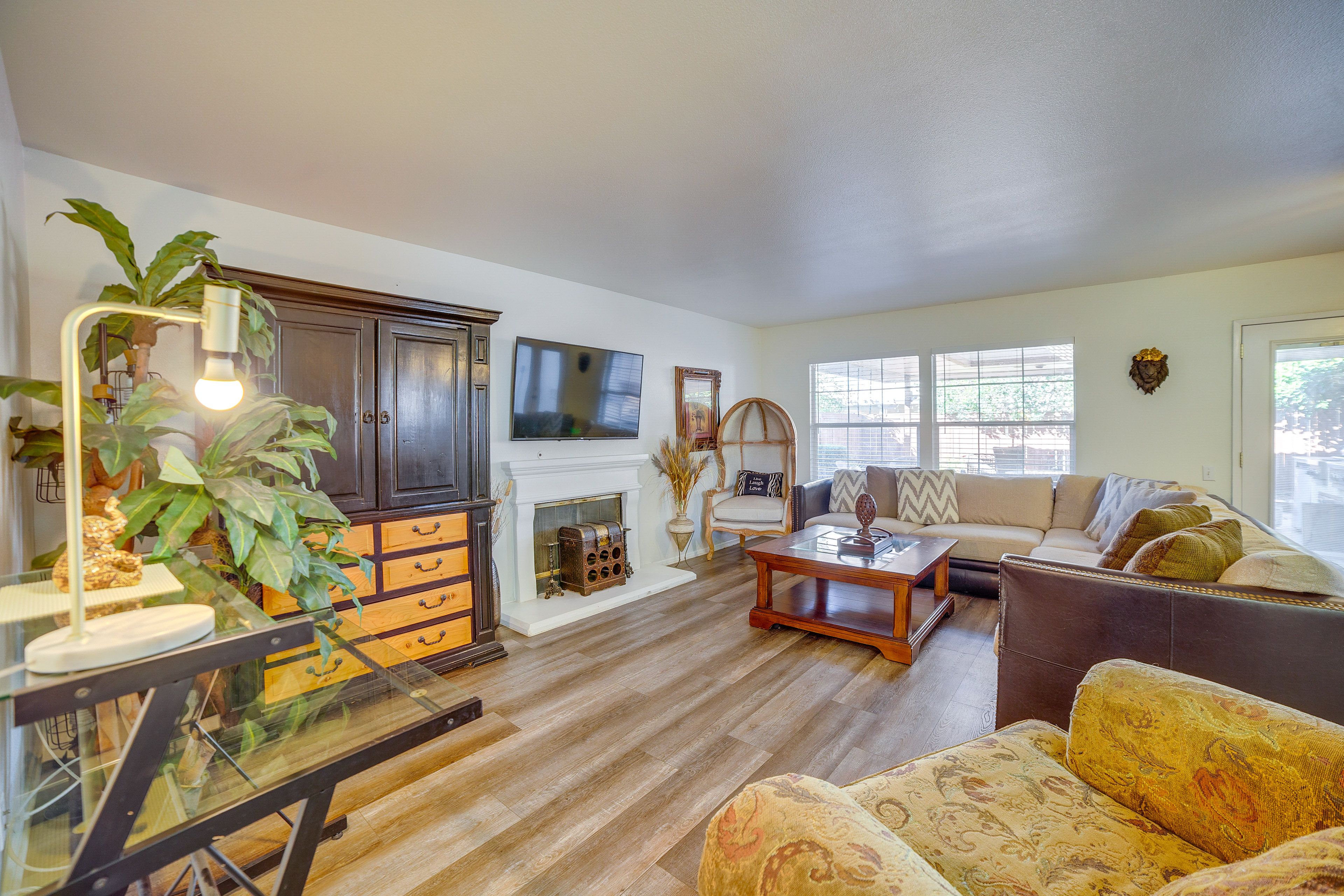 Living Room | Central A/C & Heat | Free WiFi