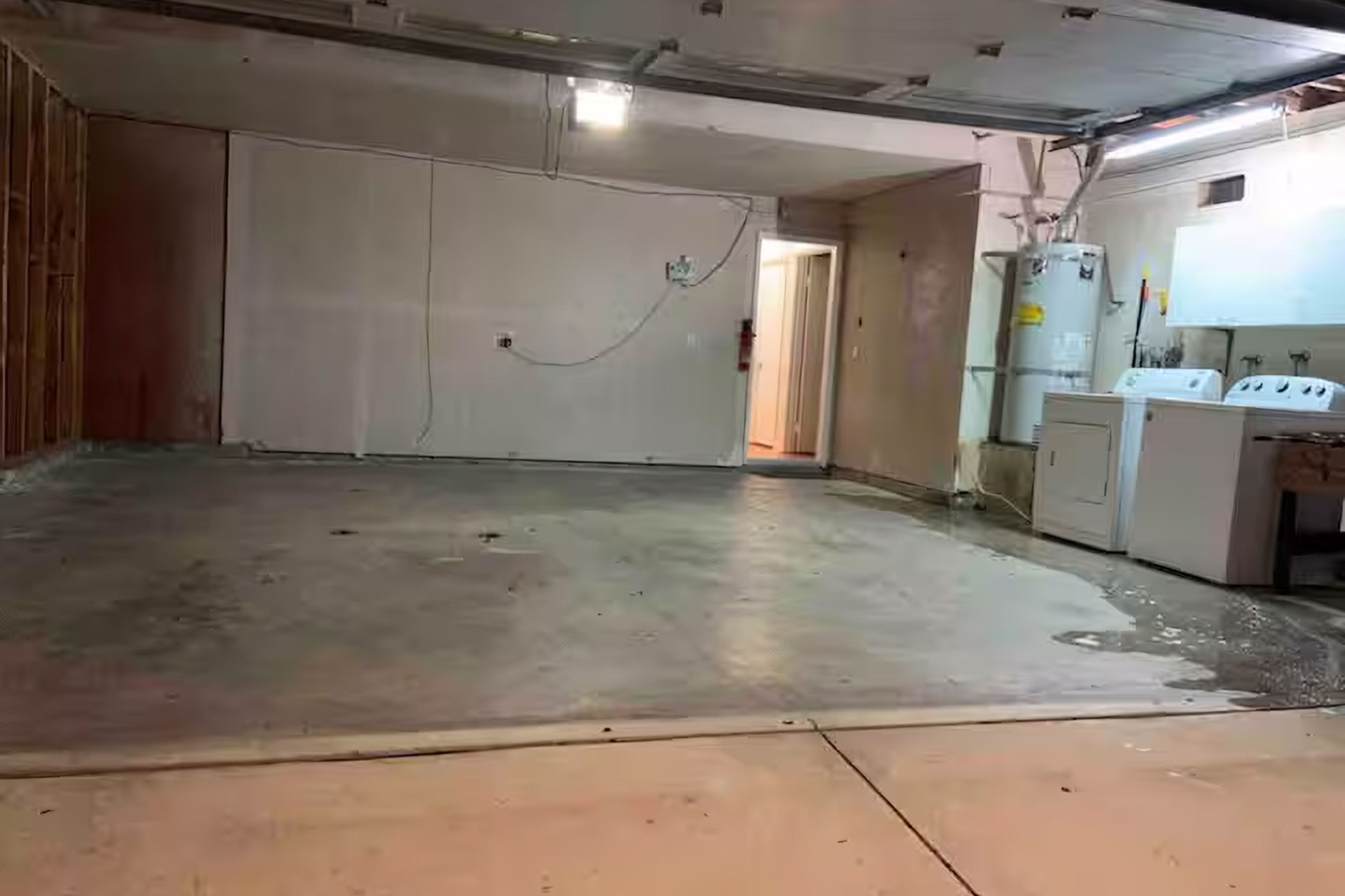 Garage Access | In-Unit Laundry