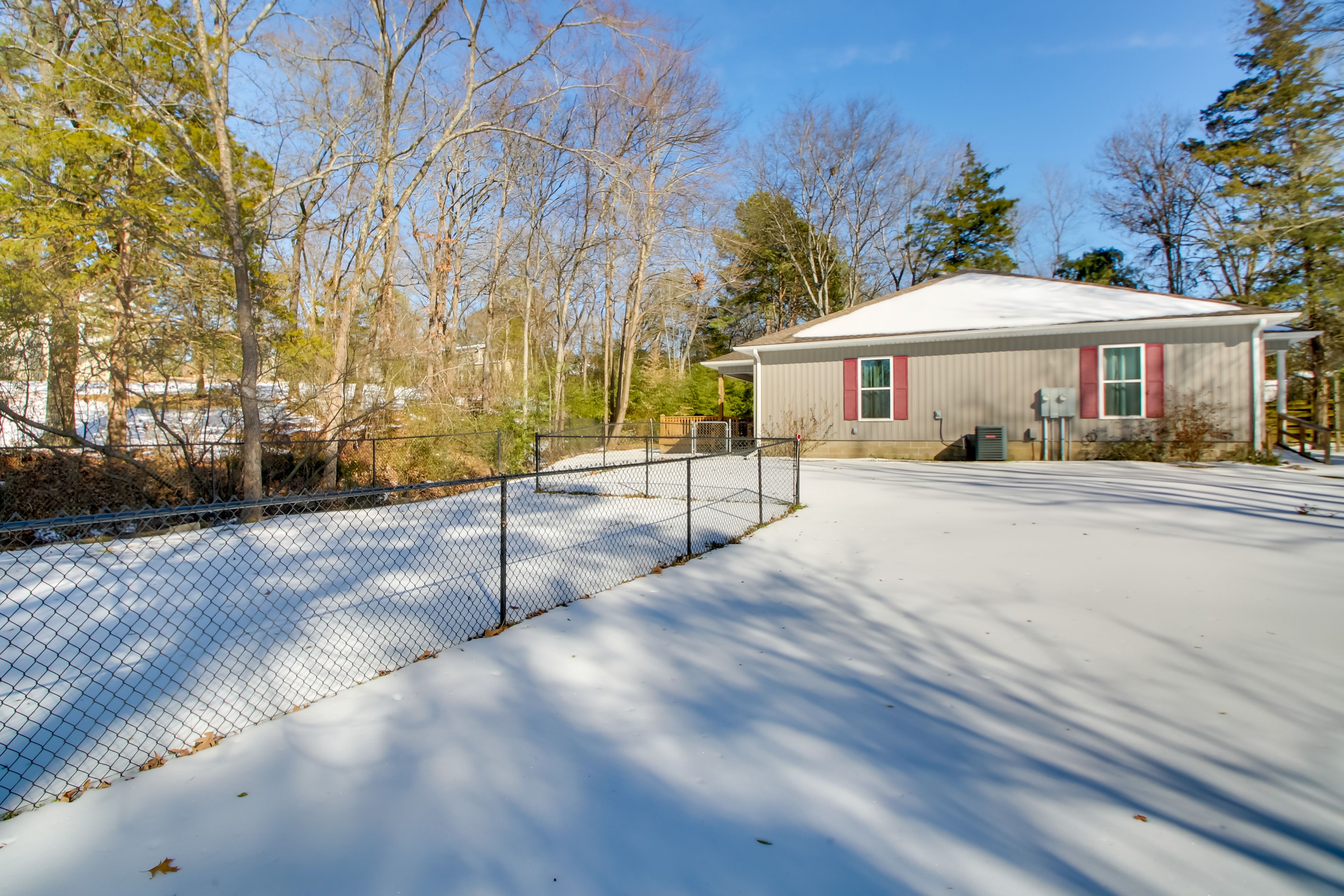 Parking | Shared Driveway (4 Vehicles) | Trailer Parking