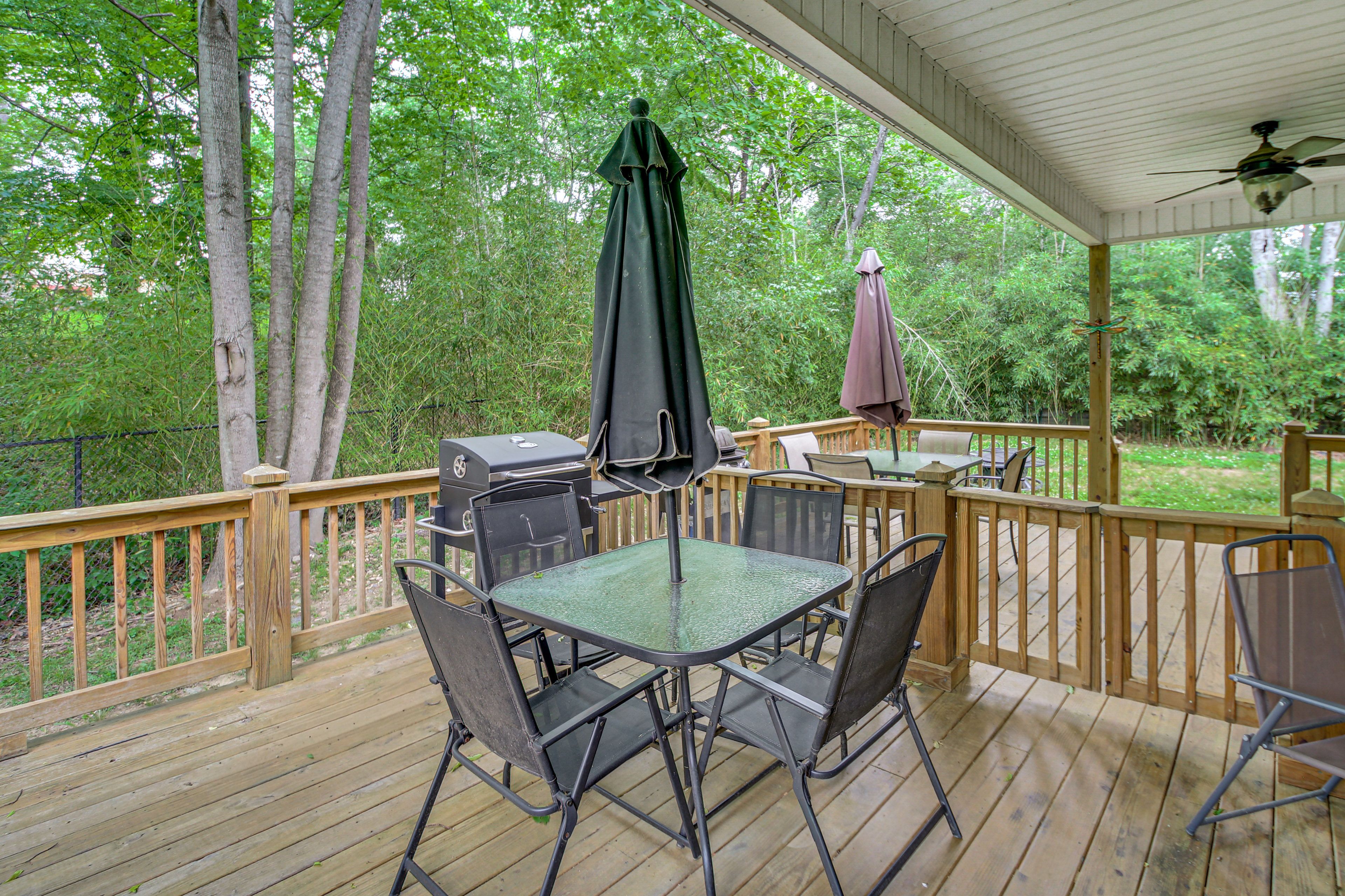 Shared Deck